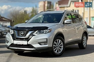 Внедорожник / Кроссовер Nissan Rogue 2017 в Одессе