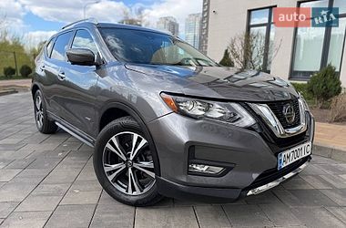 Внедорожник / Кроссовер Nissan Rogue 2018 в Киеве