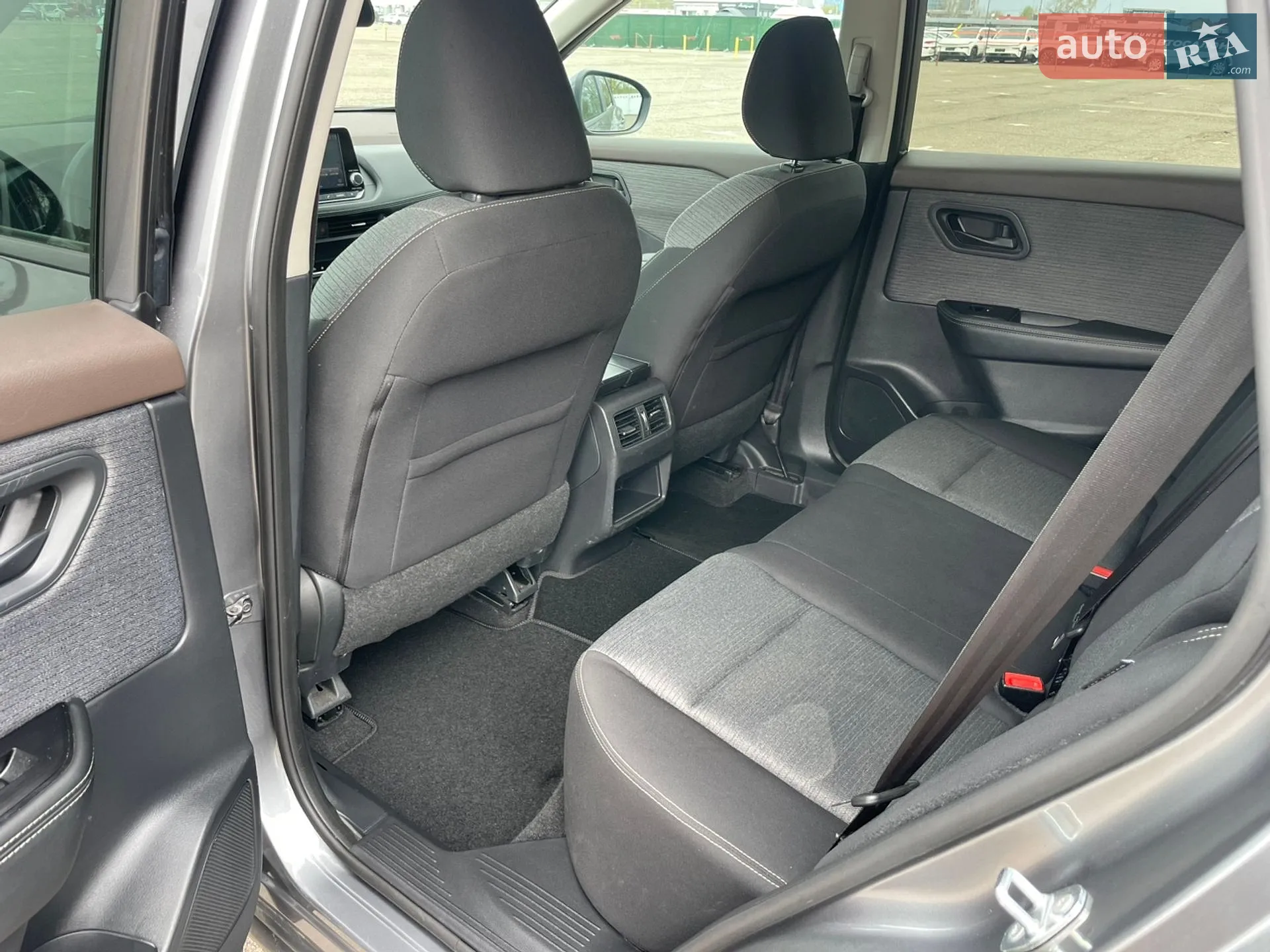2021 Nissan Rogue - мініатюра 15
