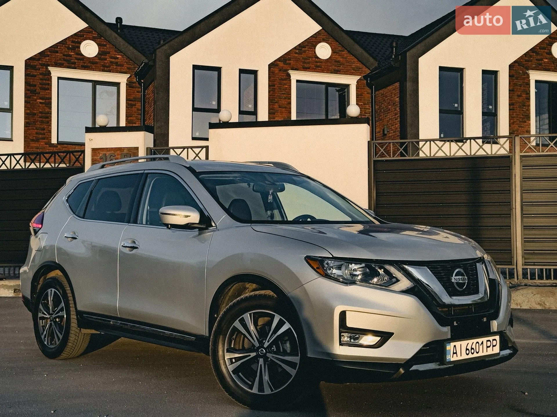 2017 Nissan Rogue - мініатюра 3