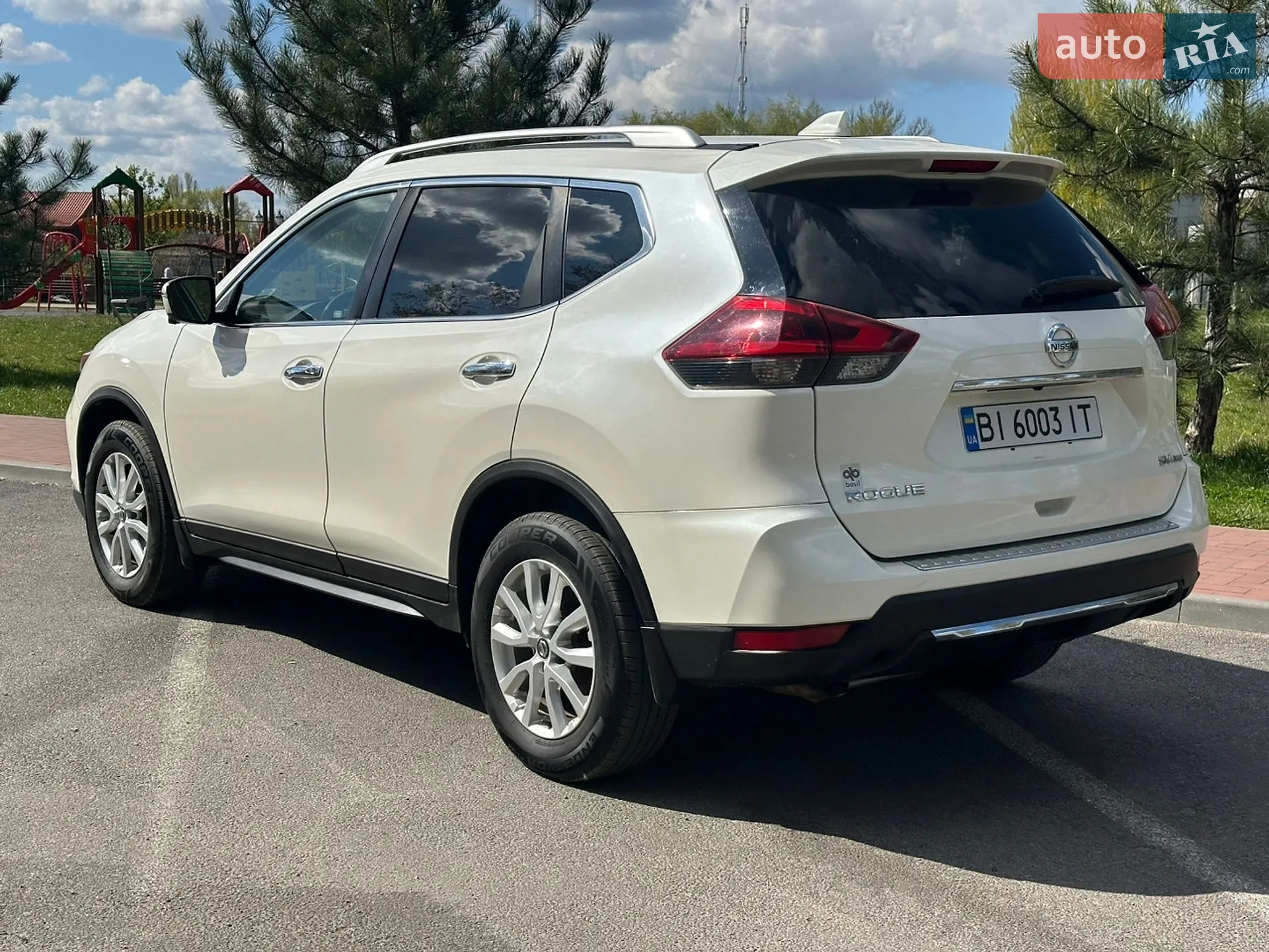 2017 Nissan Rogue - мініатюра 8