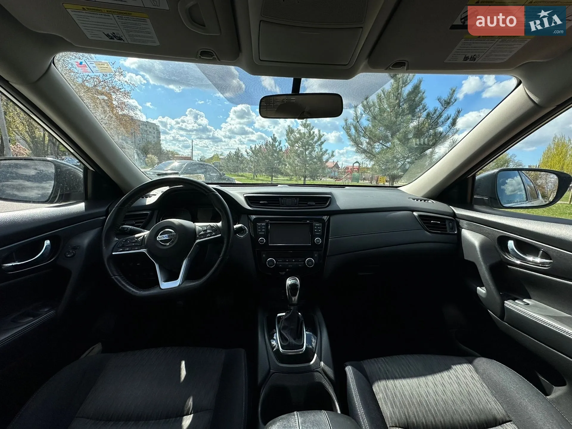 2017 Nissan Rogue - мініатюра 14