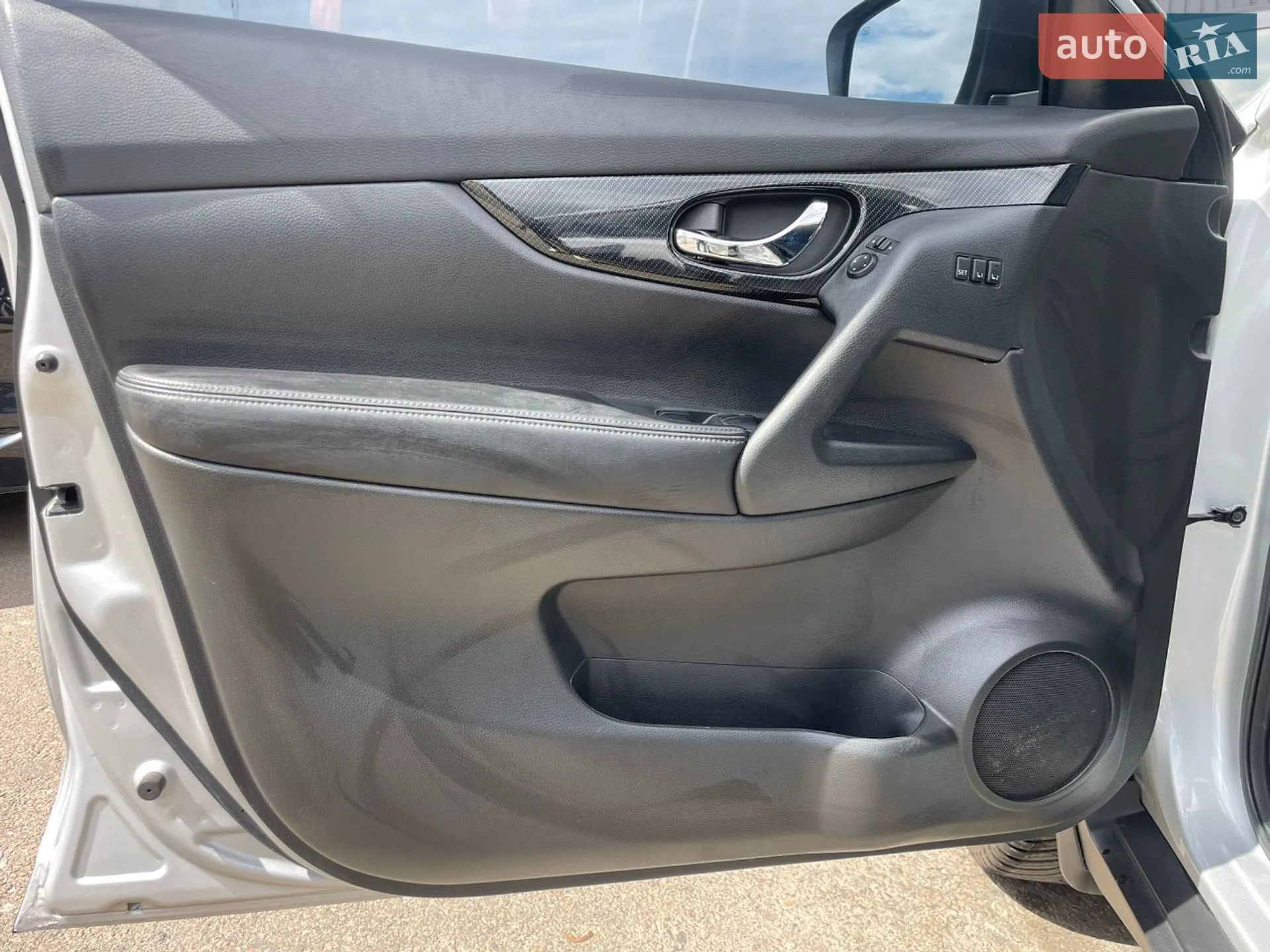 2020 Nissan Rogue - мініатюра 11
