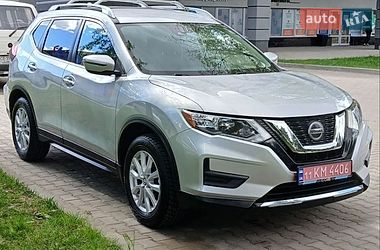 Внедорожник / Кроссовер Nissan Rogue 2019 в Черновцах
