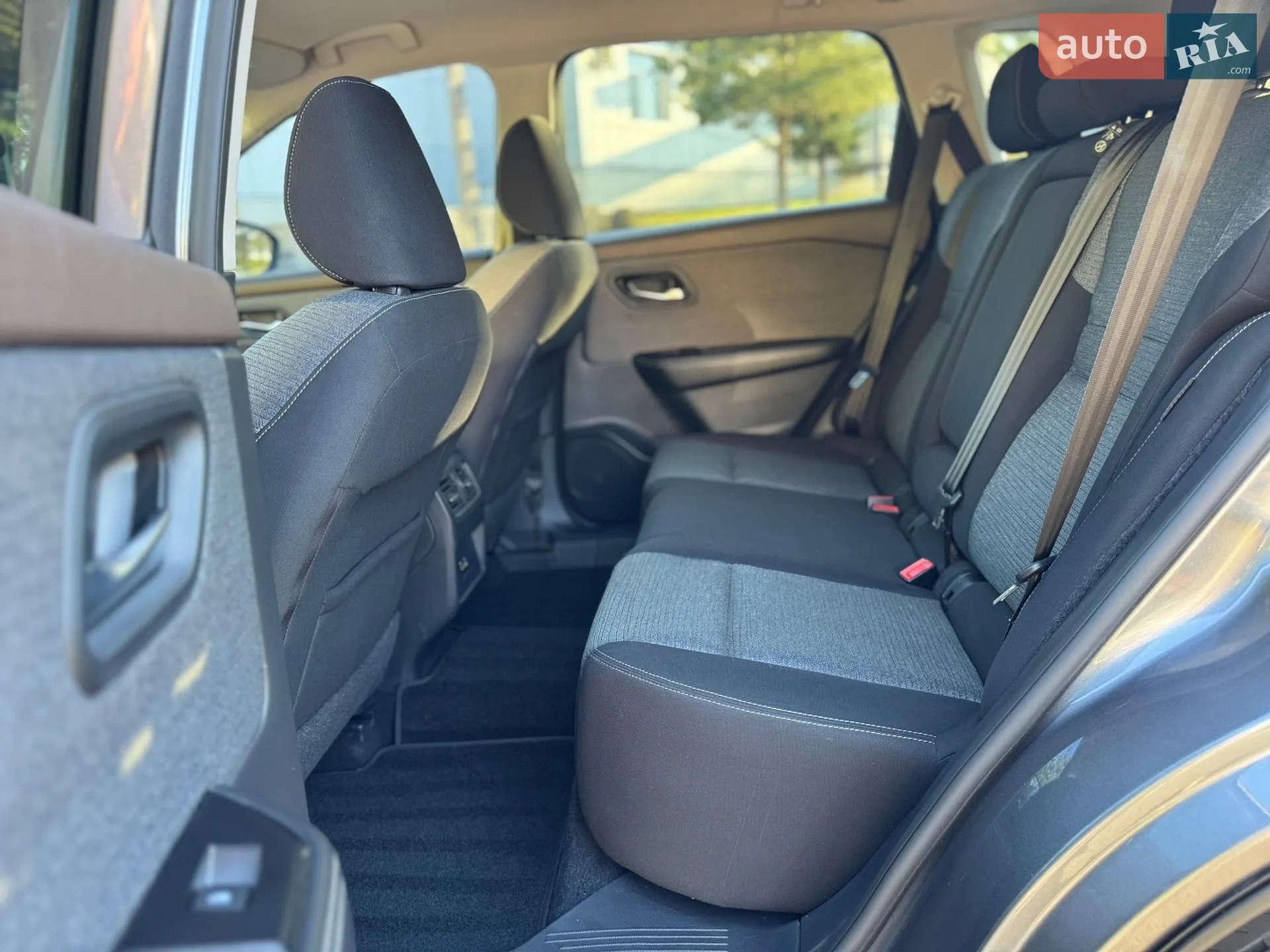 2021 Nissan Rogue - мініатюра 36