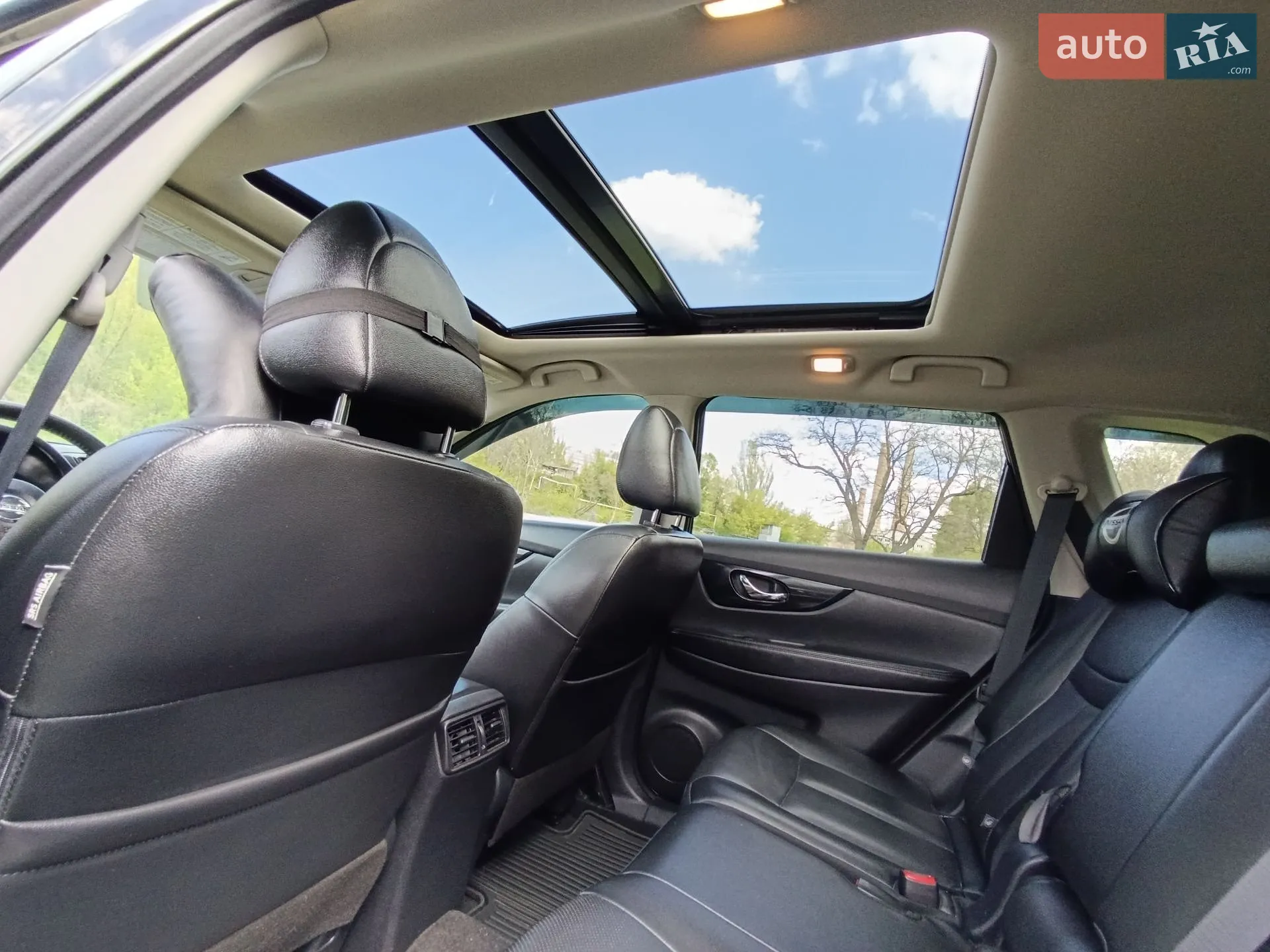 2019 Nissan Rogue - мініатюра 4