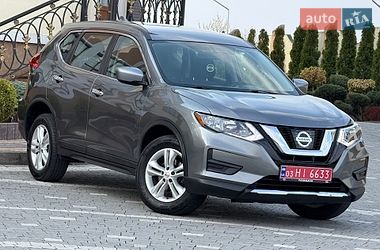 Внедорожник / Кроссовер Nissan Rogue 2017 в Дрогобыче
