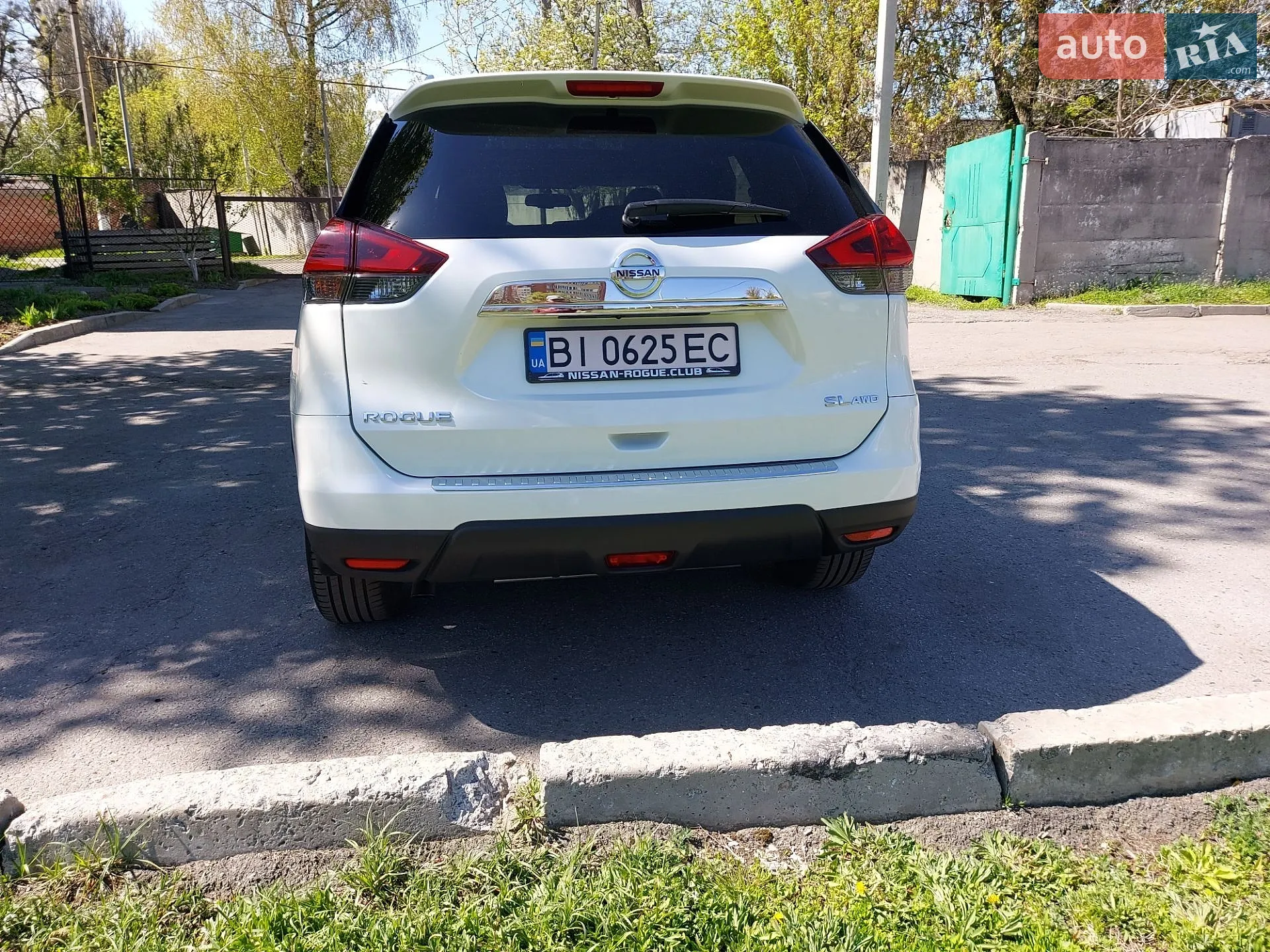 2015 Nissan Rogue - мініатюра 2