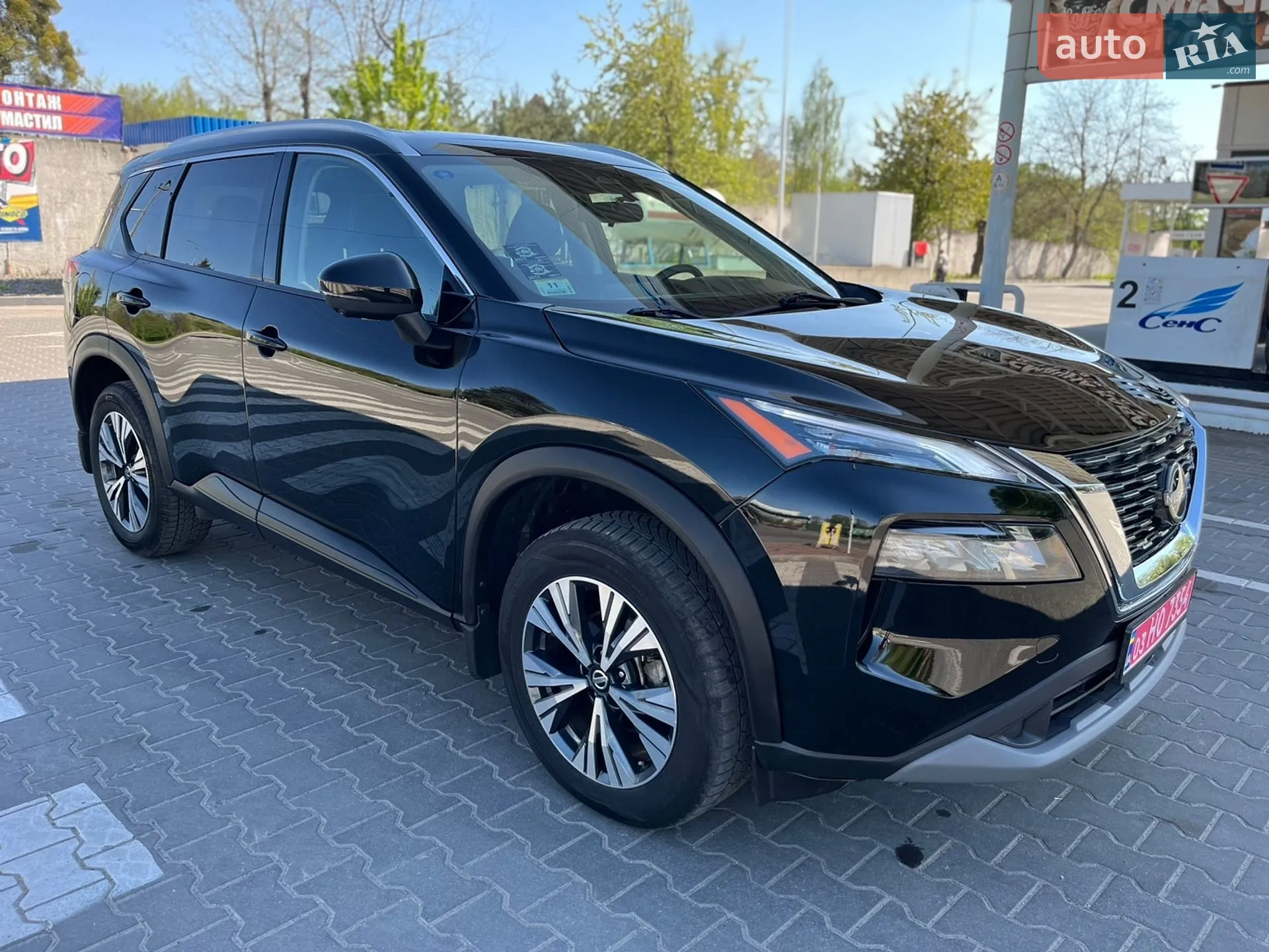 2021 Nissan Rogue - мініатюра 8