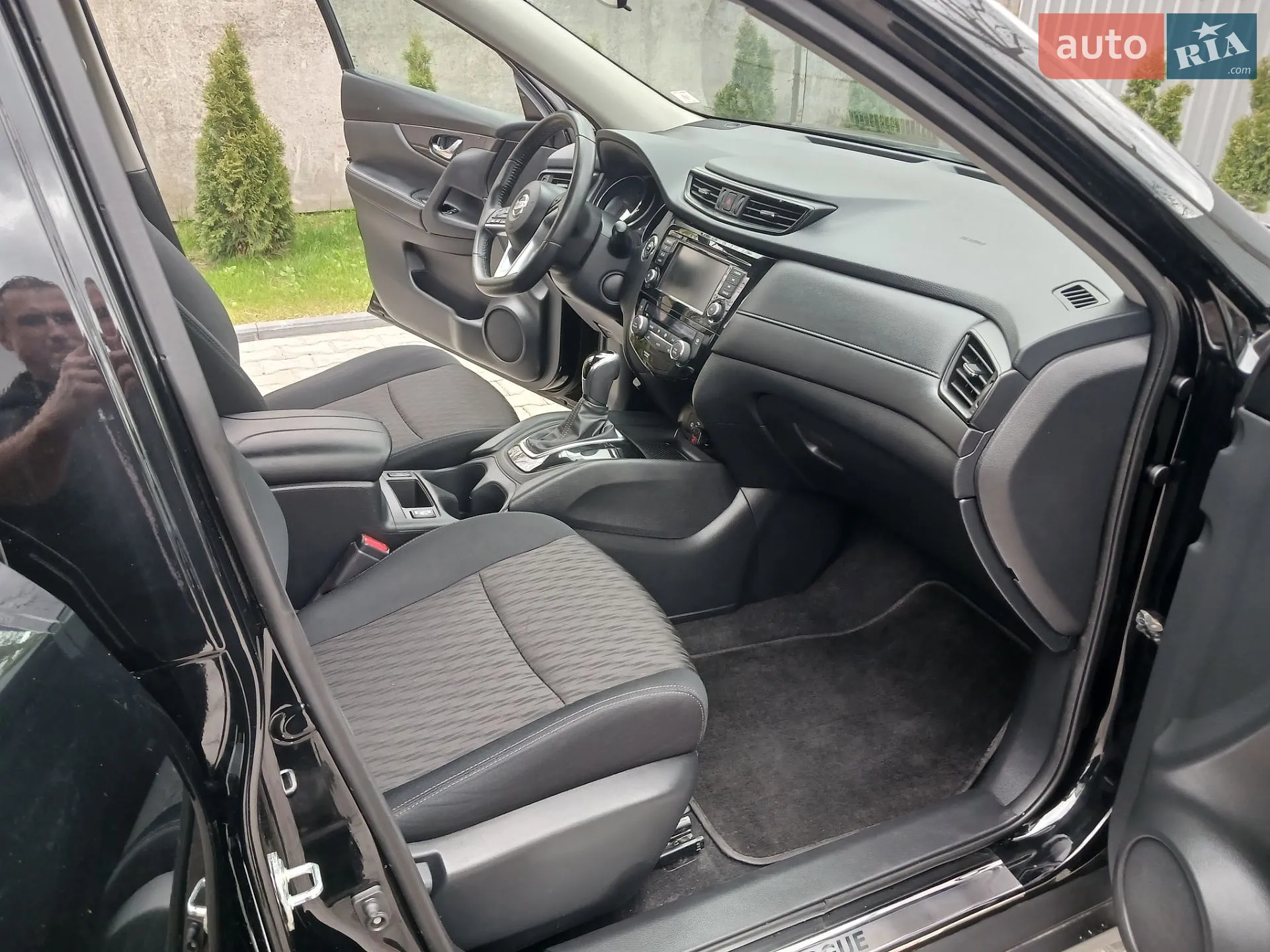 2018 Nissan Rogue - мініатюра 9