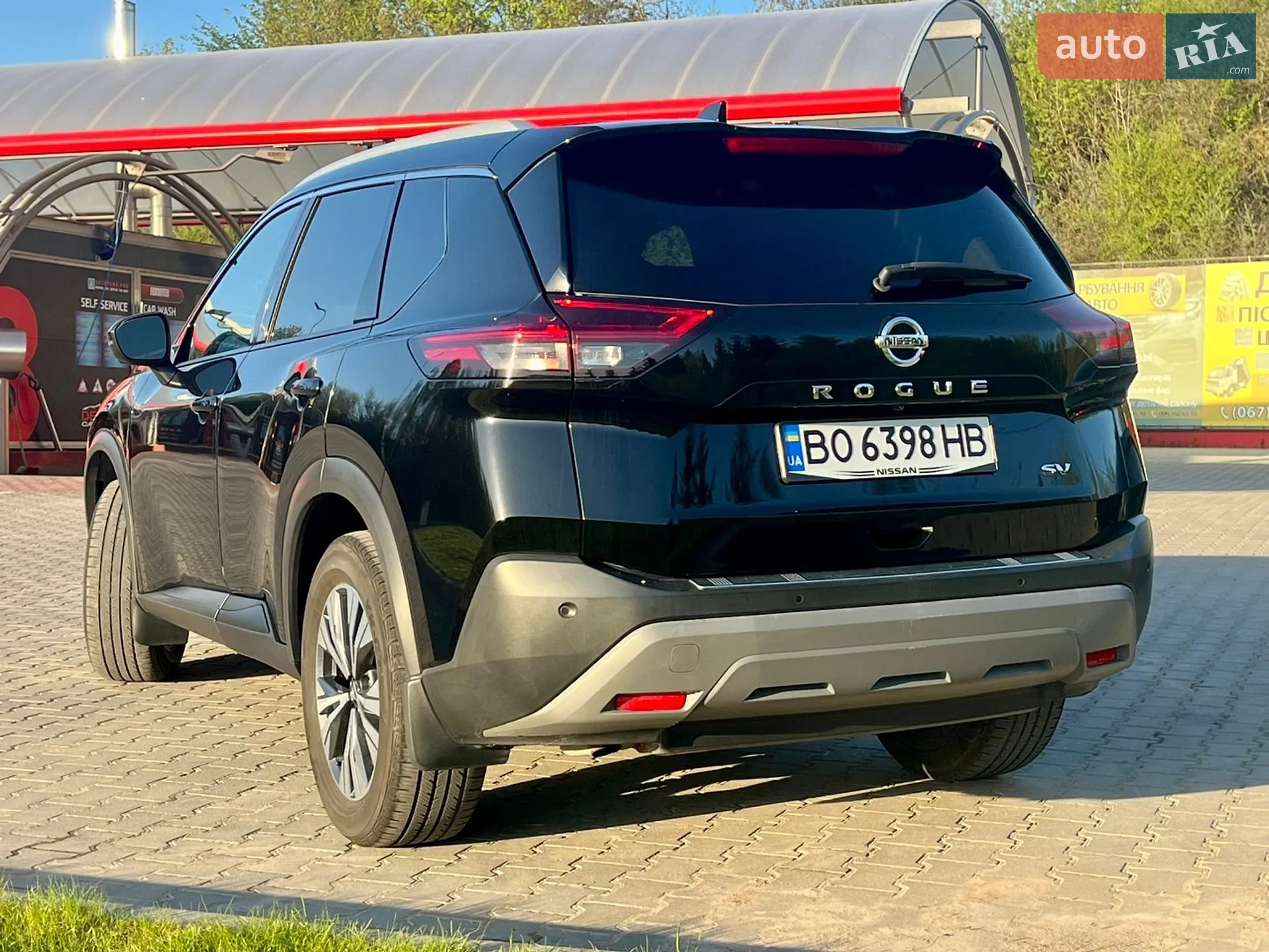 2021 Nissan Rogue - мініатюра 2