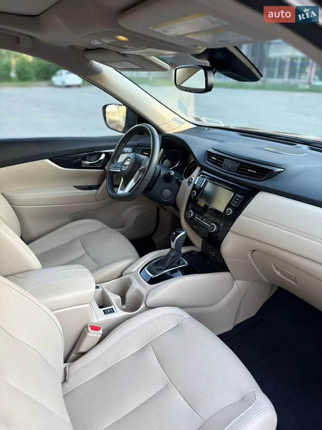 2019 Nissan Rogue - мініатюра 17