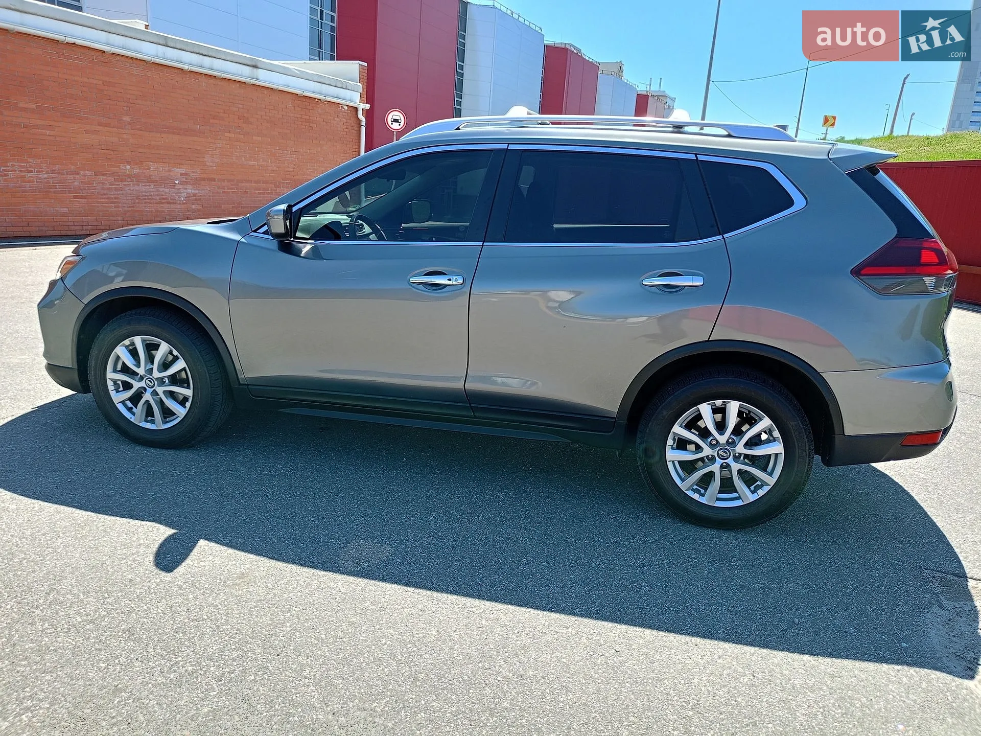 2017 Nissan Rogue - мініатюра 10
