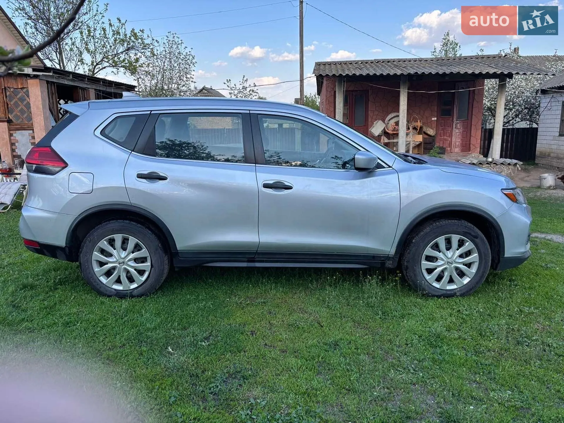 2017 Nissan Rogue - мініатюра 3