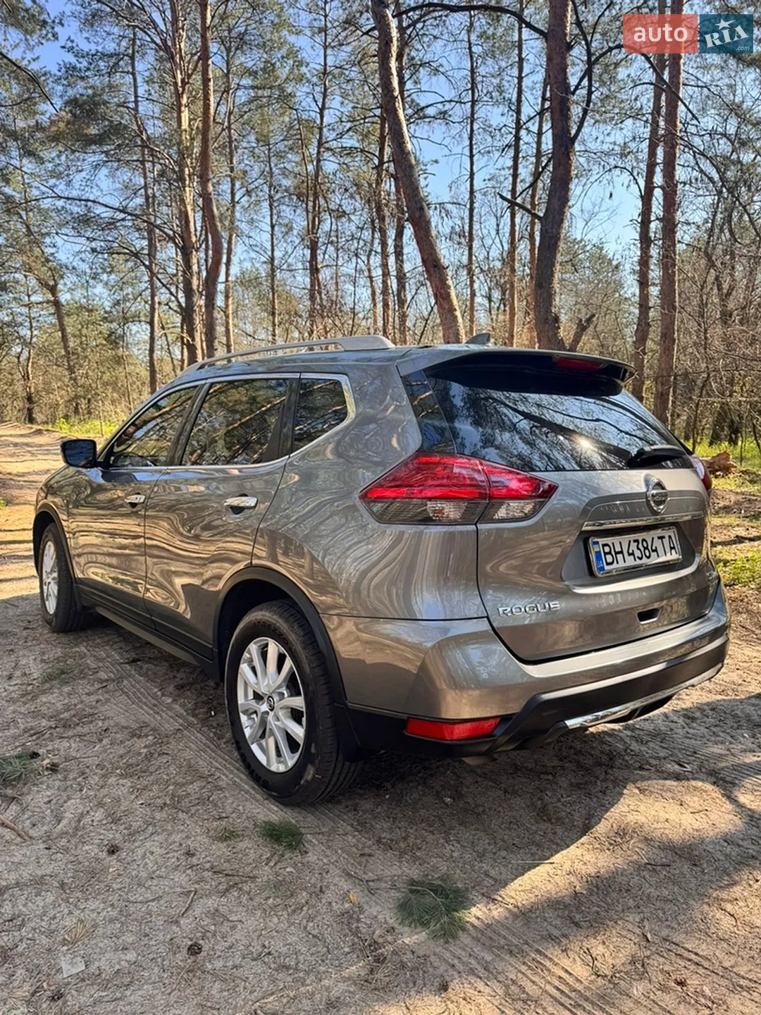 2017 Nissan Rogue - мініатюра 3