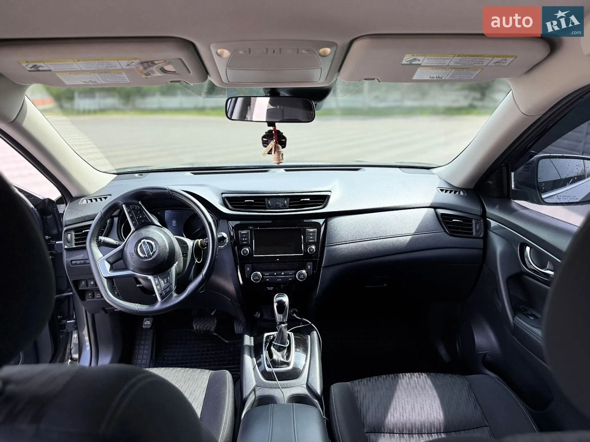 2019 Nissan Rogue - мініатюра 11