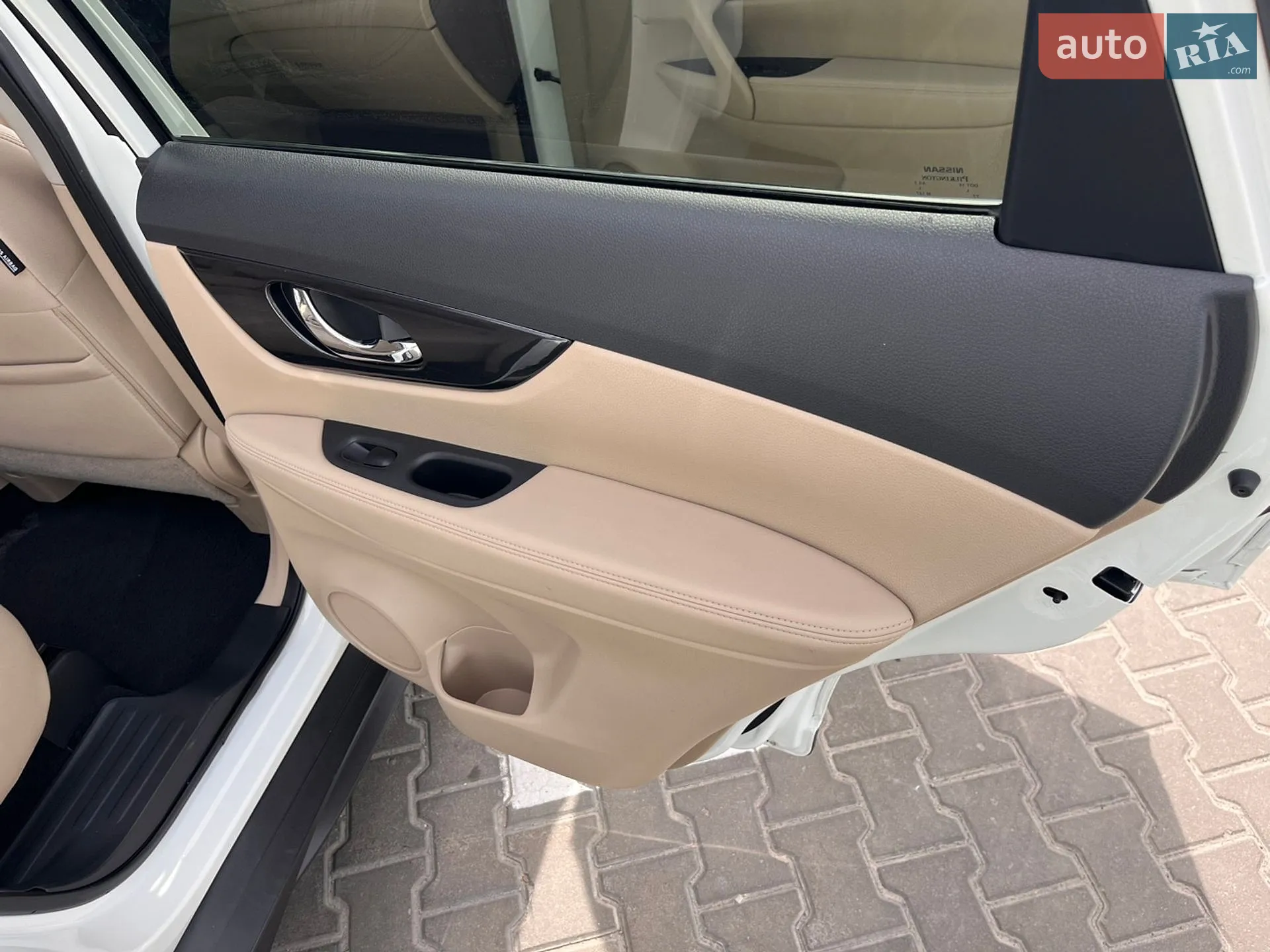 2017 Nissan Rogue - мініатюра 8