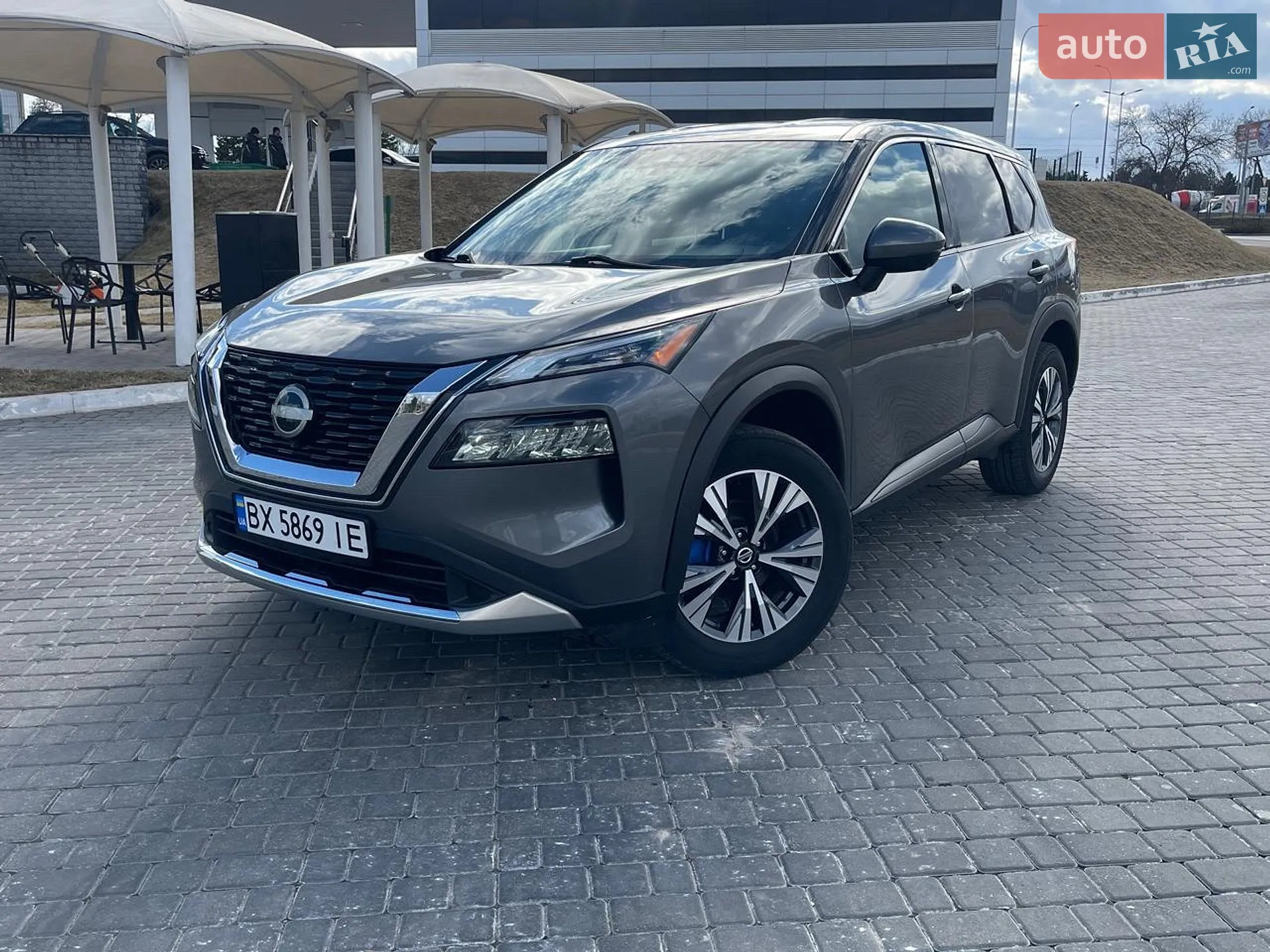 2021 Nissan Rogue - мініатюра 4