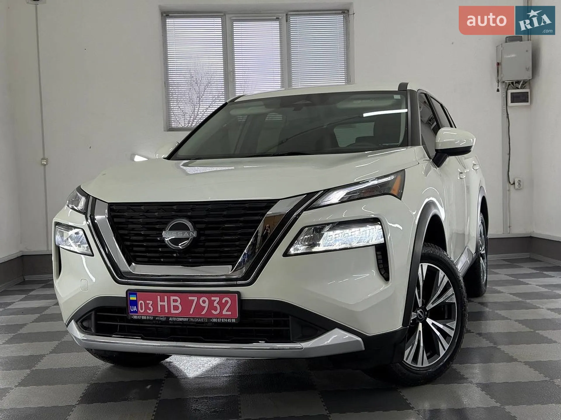 2023 Nissan Rogue - фото 1