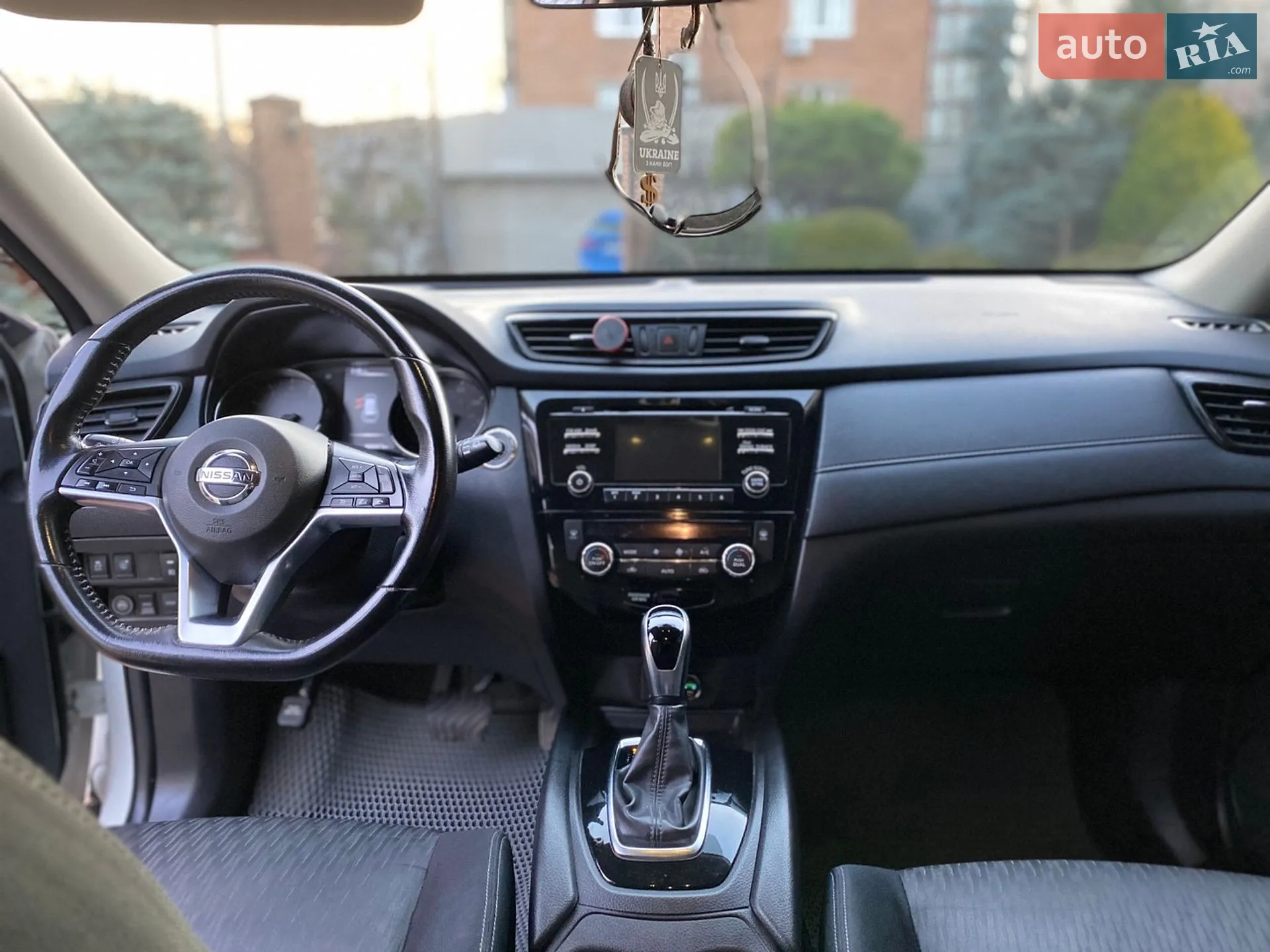 2016 Nissan Rogue - мініатюра 24
