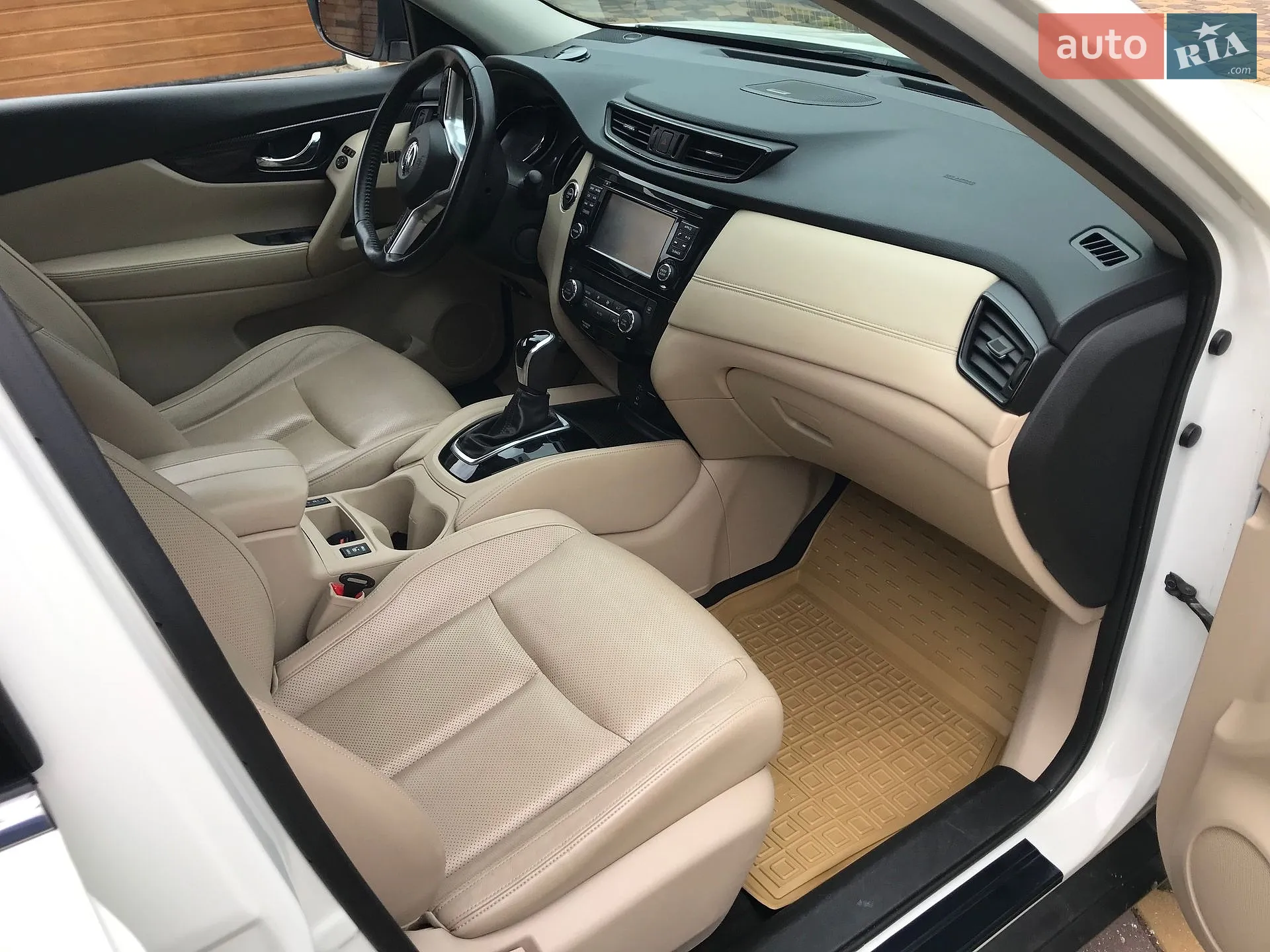 2017 Nissan Rogue - мініатюра 14