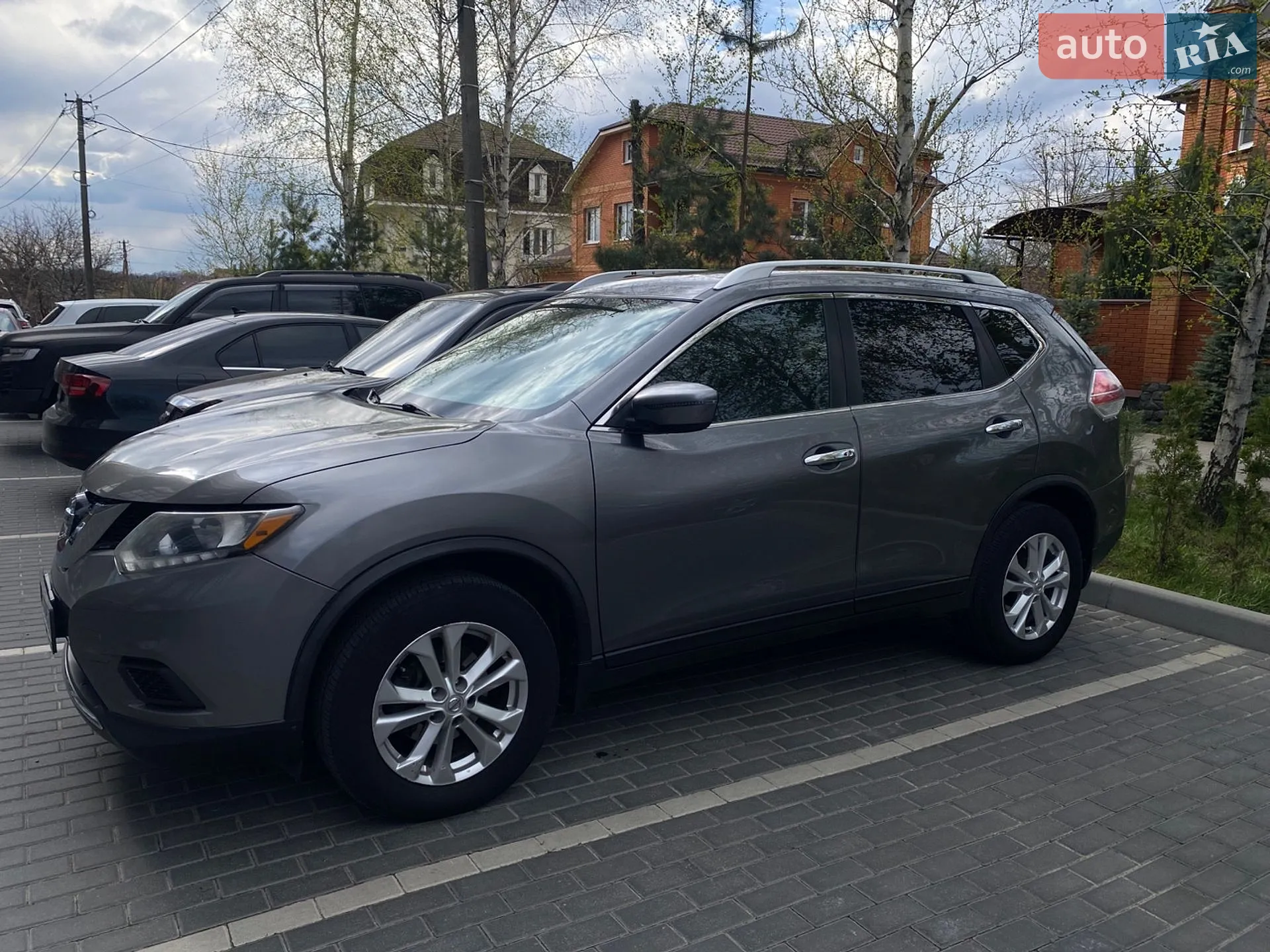 2016 Nissan Rogue - мініатюра 2