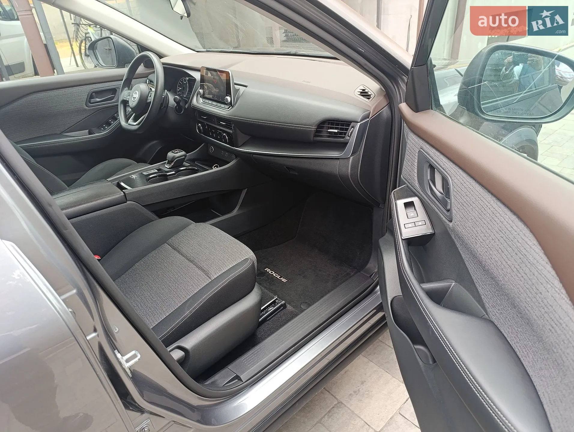 2021 Nissan Rogue - мініатюра 16