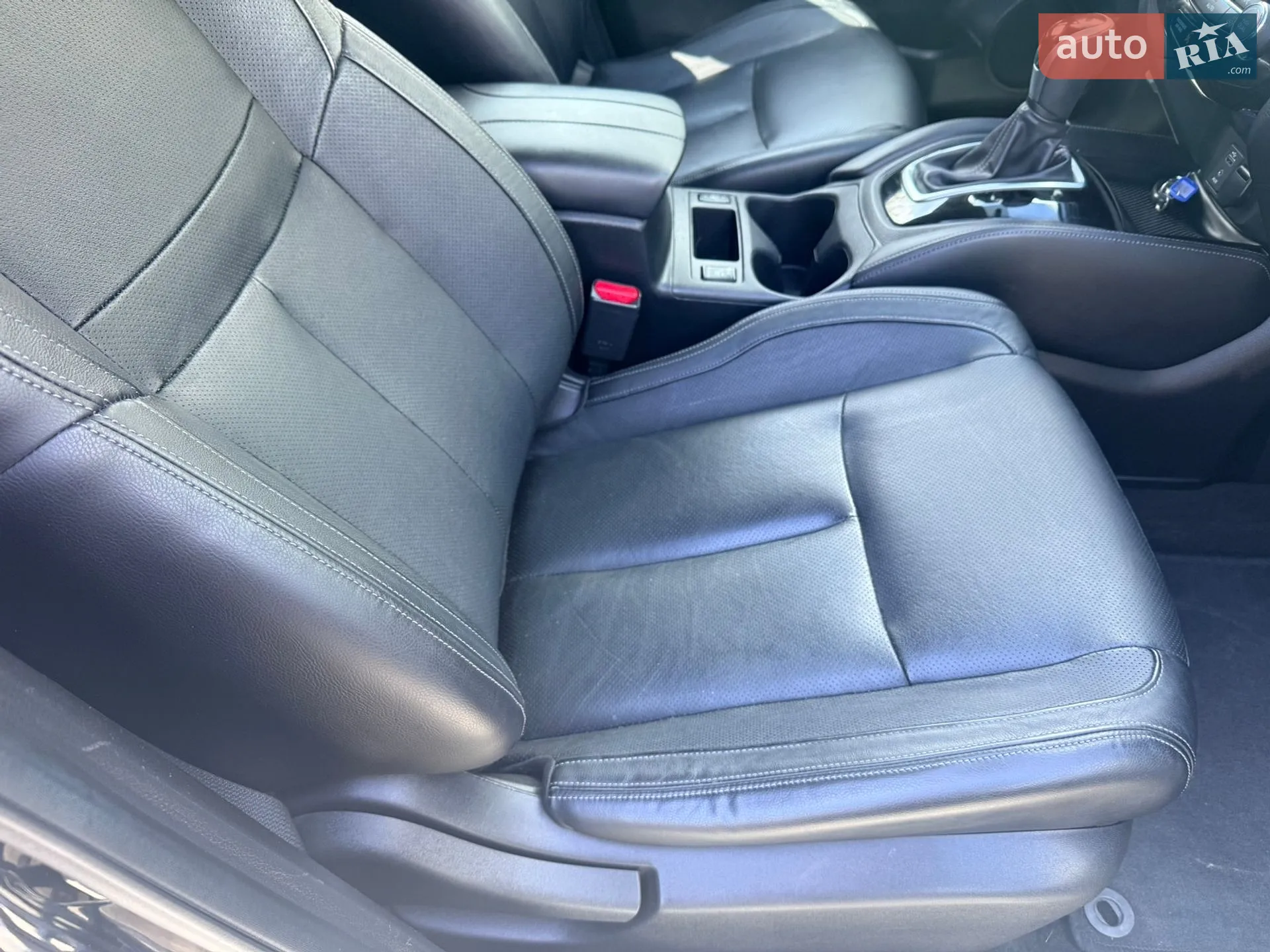 2017 Nissan Rogue - мініатюра 27