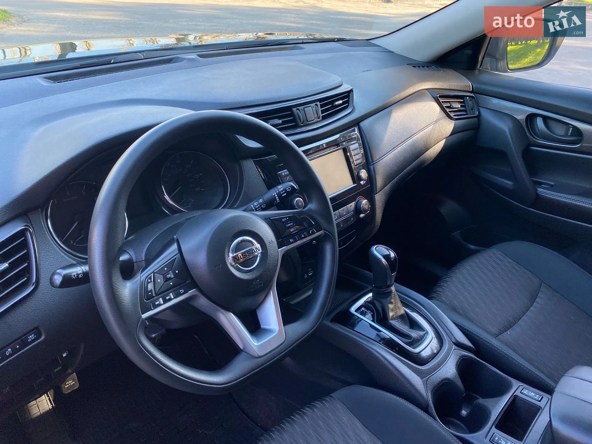 2019 Nissan Rogue - мініатюра 16