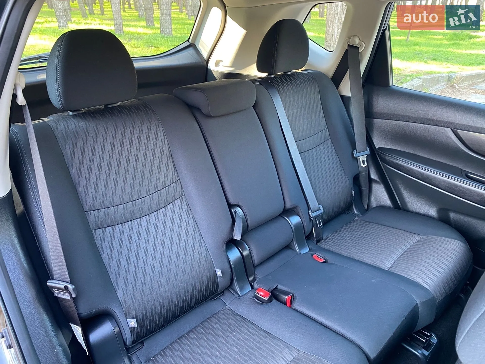 2019 Nissan Rogue - мініатюра 21