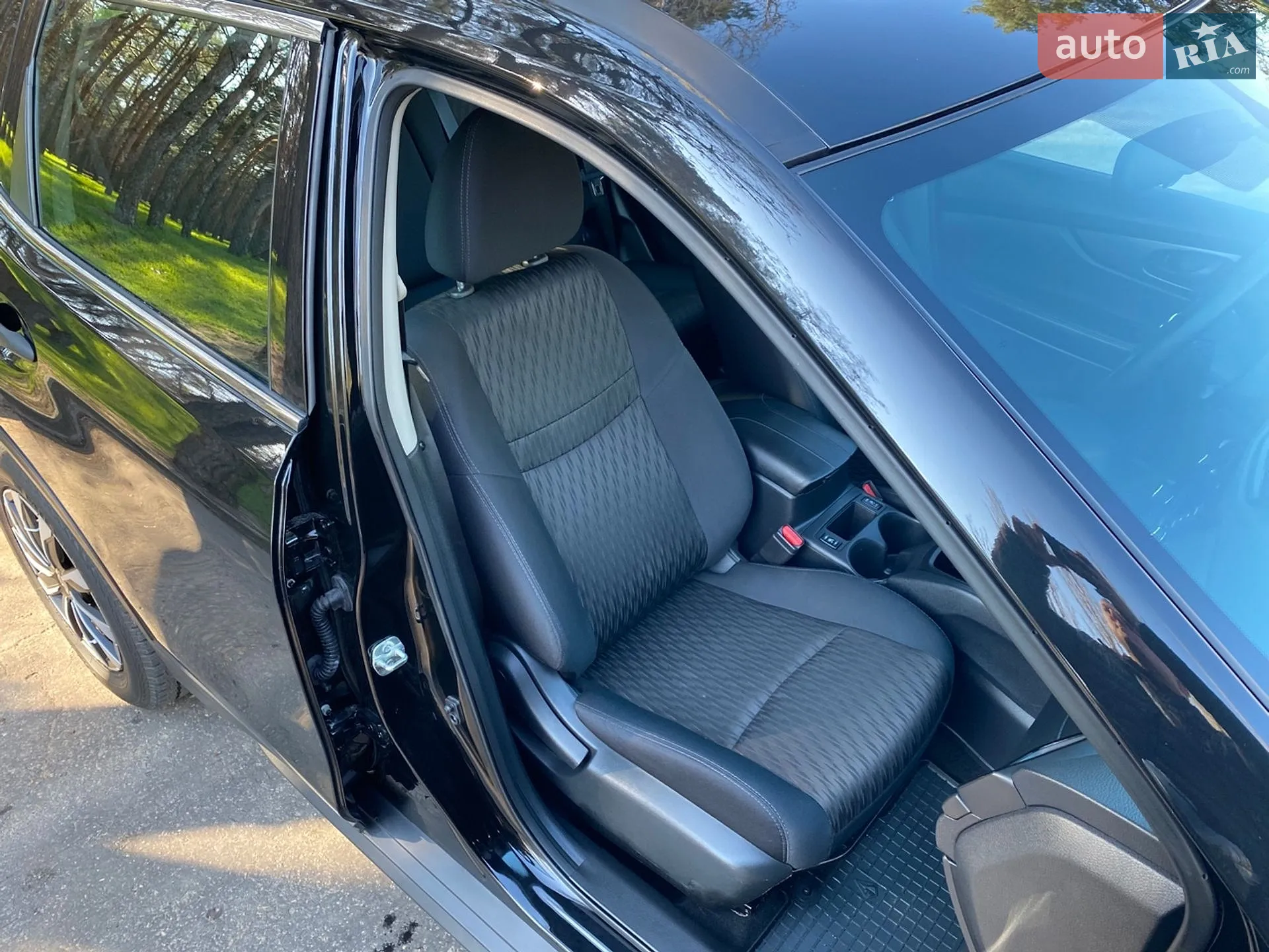 2019 Nissan Rogue - мініатюра 24