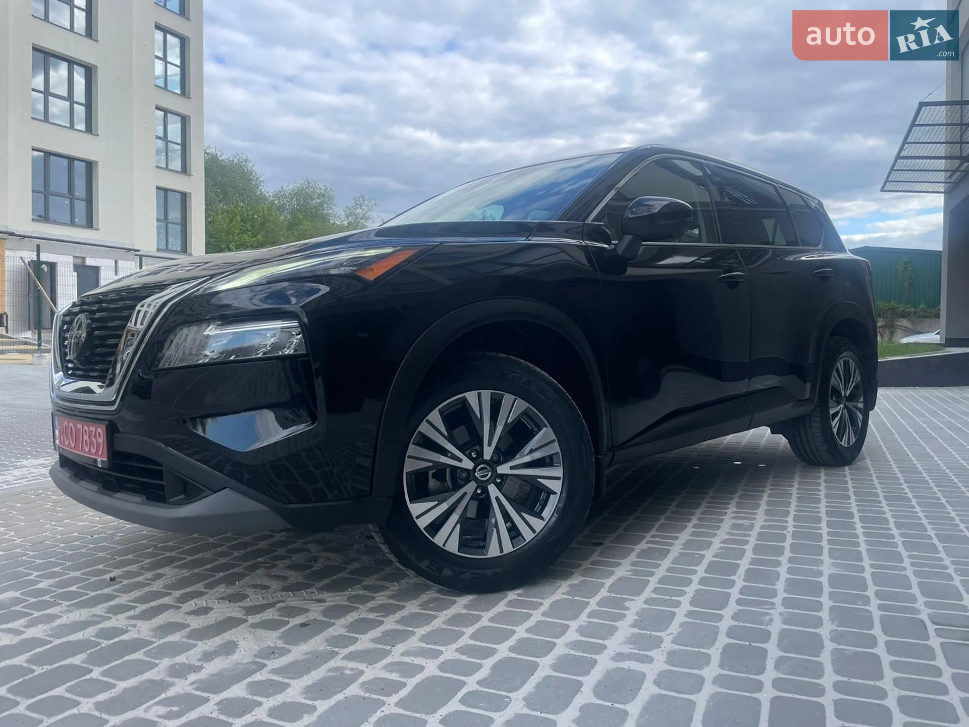 2021 Nissan Rogue - мініатюра 10
