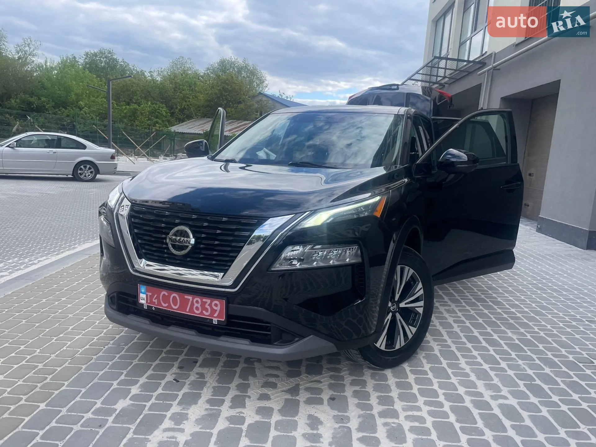 2021 Nissan Rogue - мініатюра 3
