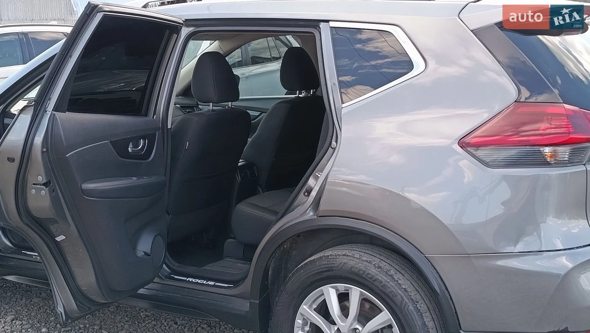 2019 Nissan Rogue - мініатюра 13