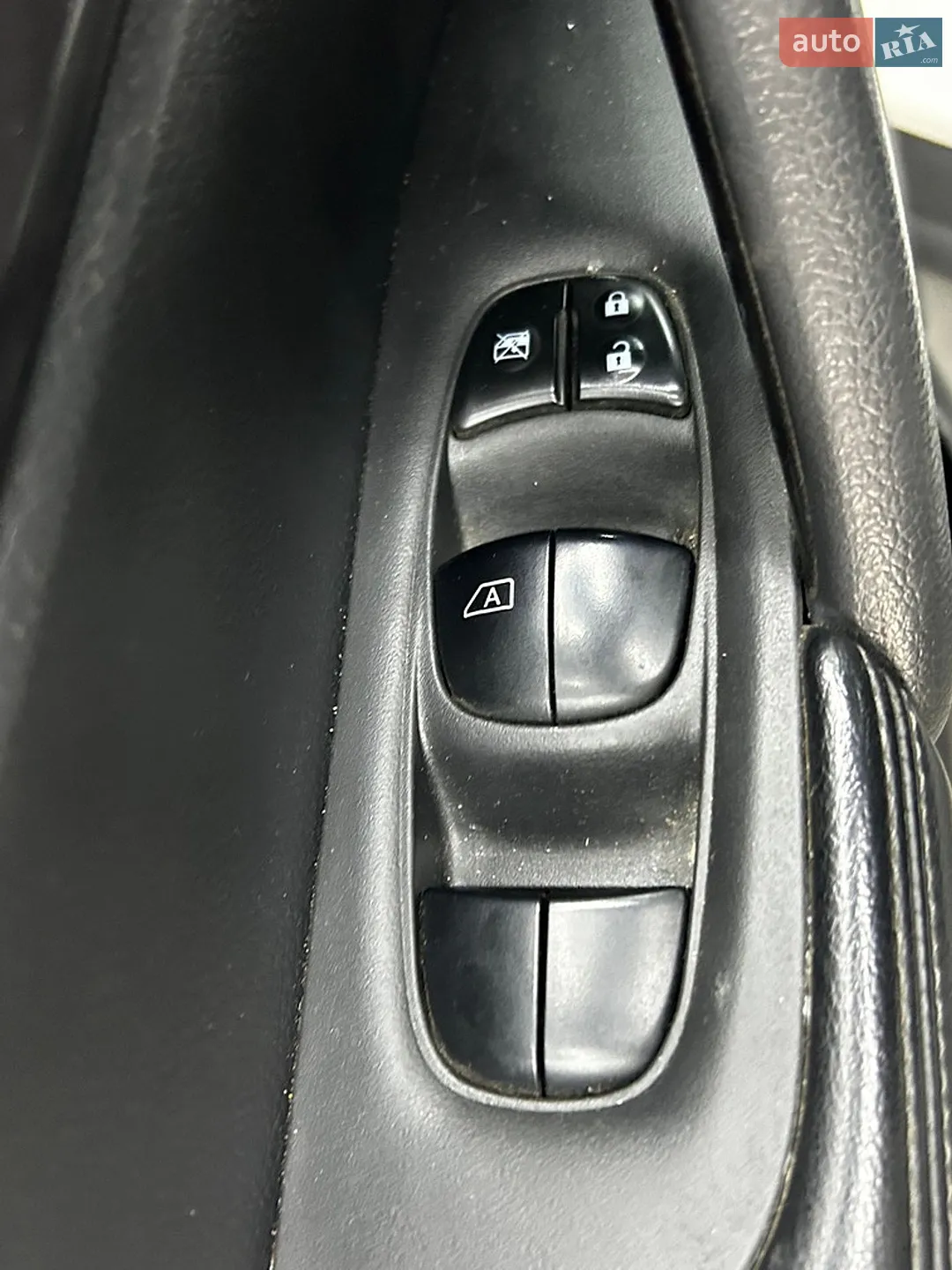2016 Nissan Rogue - мініатюра 15
