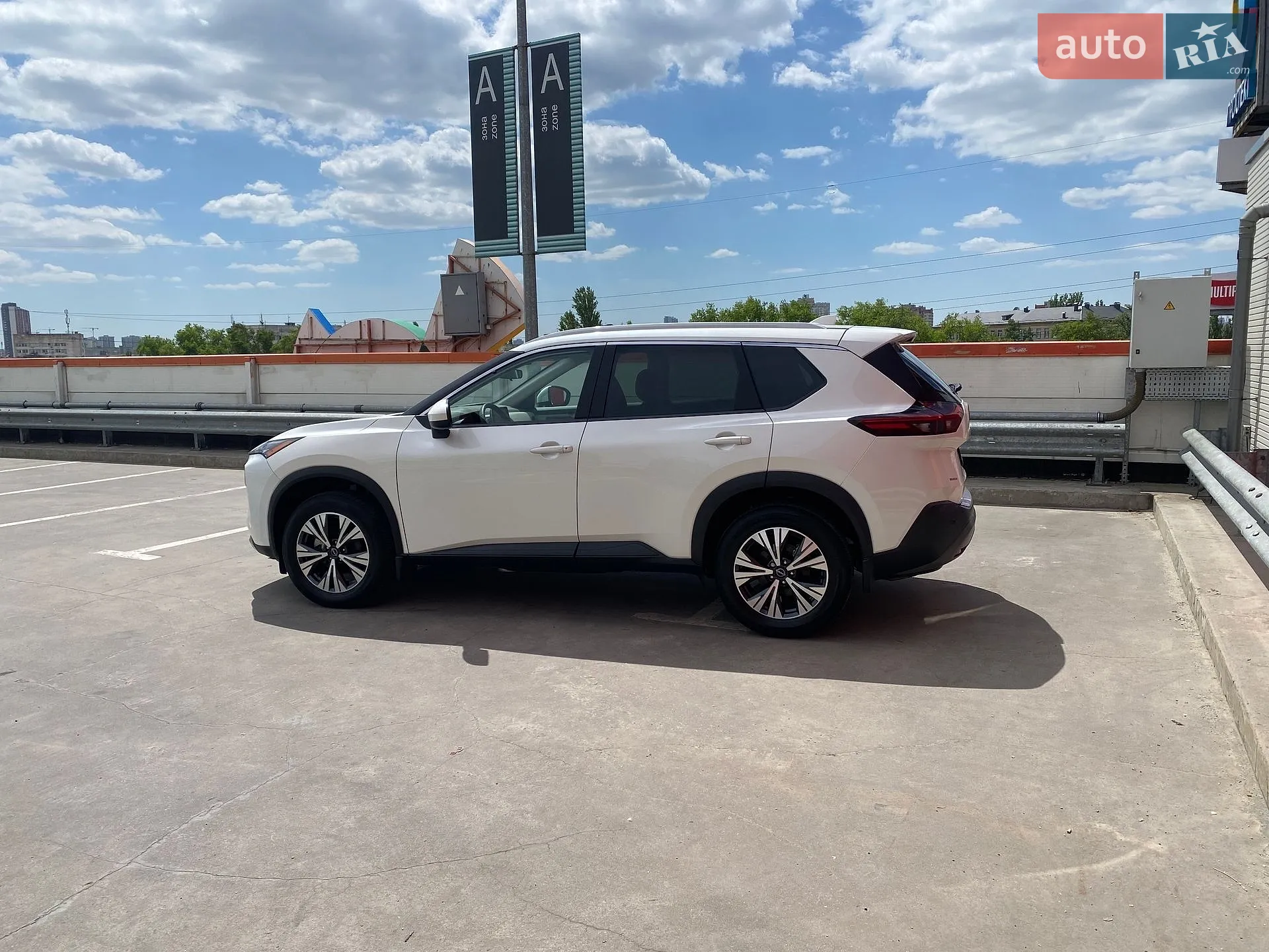 2023 Nissan Rogue - мініатюра 8