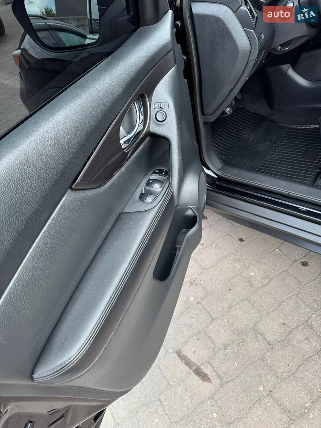 2019 Nissan Rogue - мініатюра 9