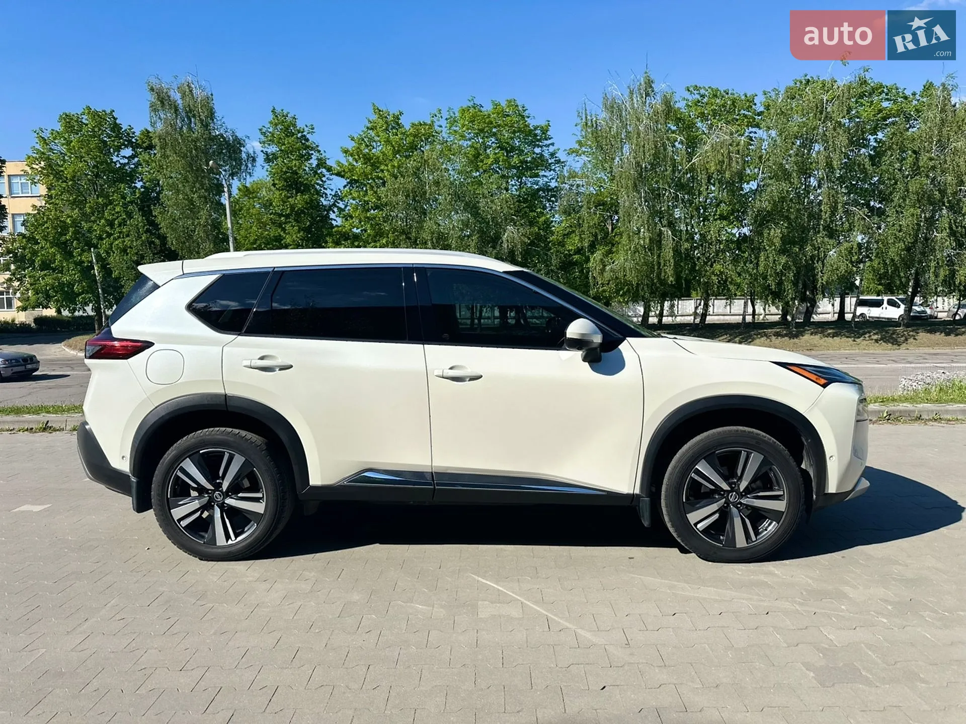 2021 Nissan Rogue - мініатюра 3