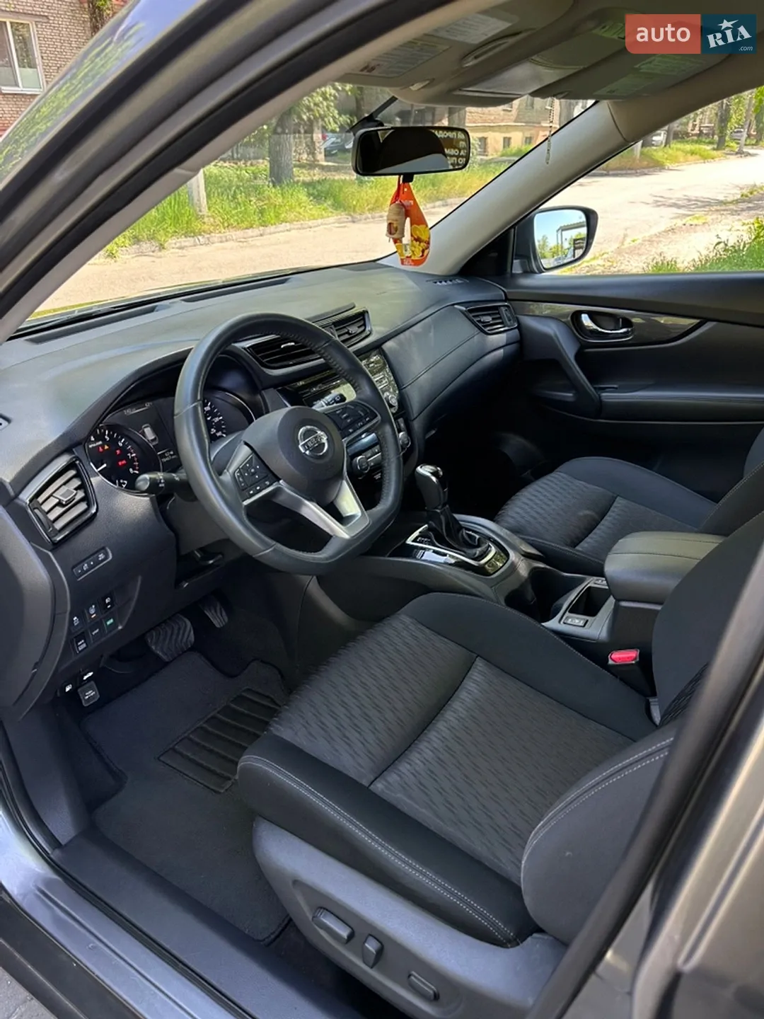 2017 Nissan Rogue - мініатюра 3