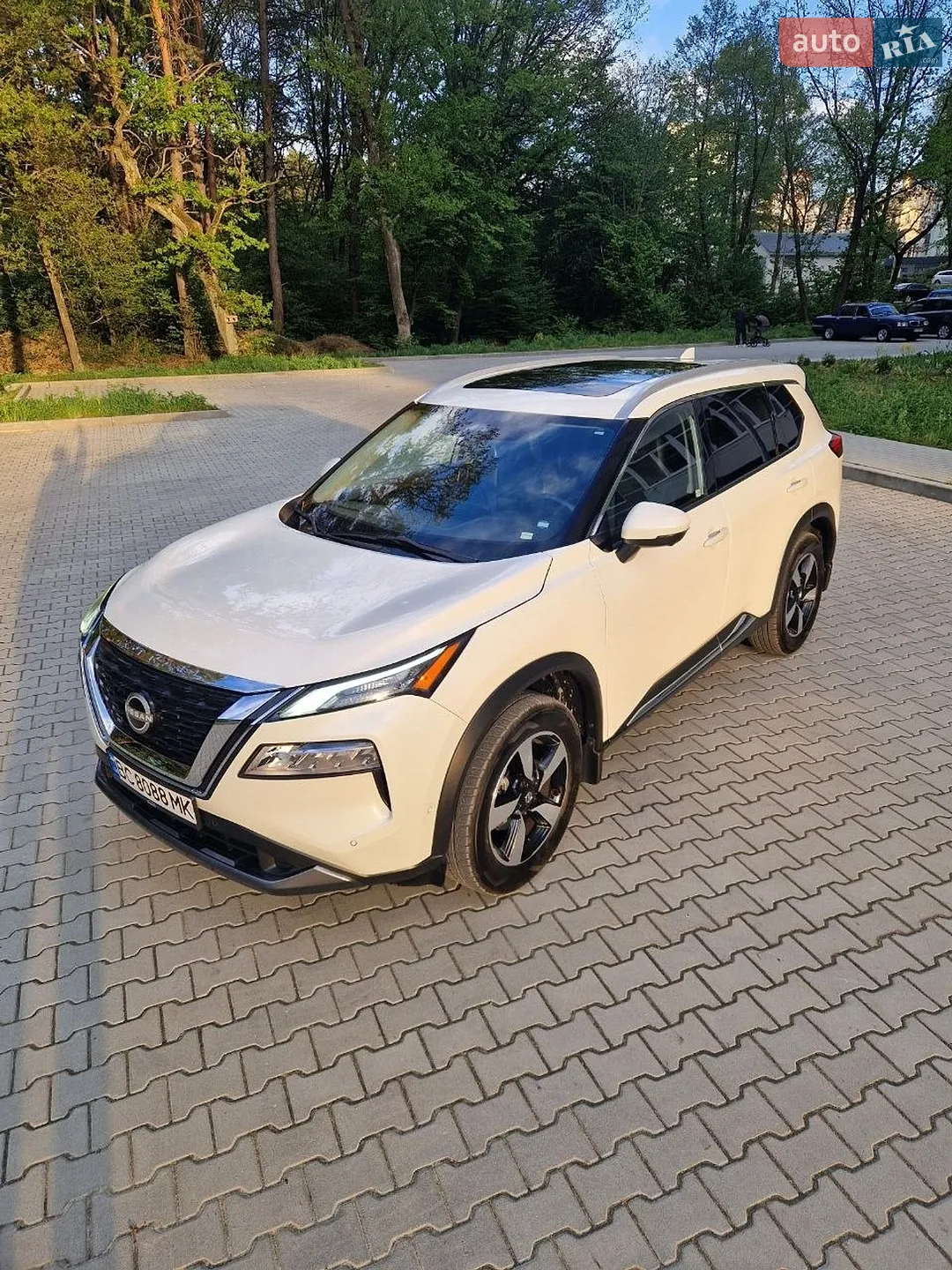 2022 Nissan Rogue - мініатюра 2