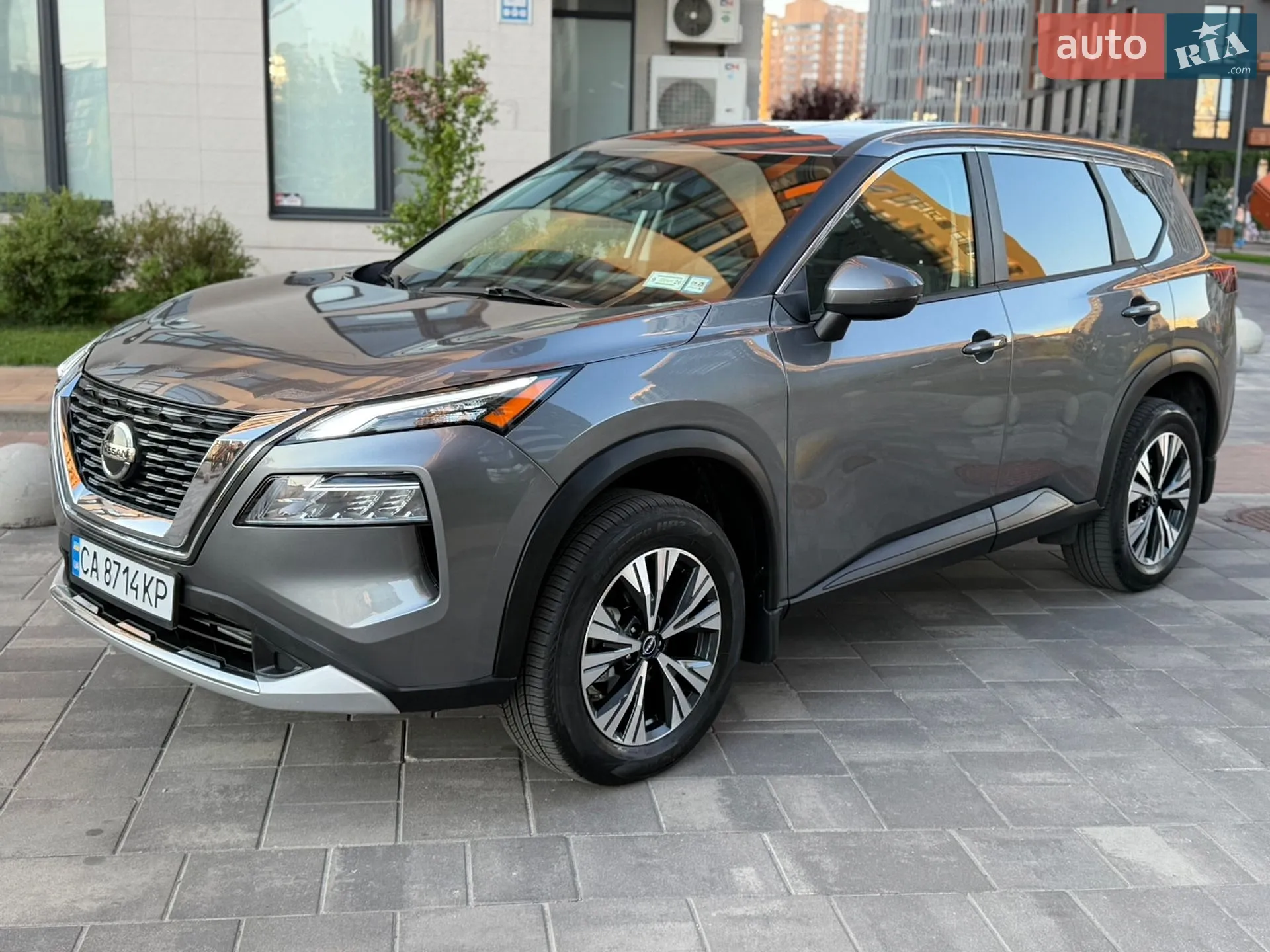 2022 Nissan Rogue - мініатюра 2