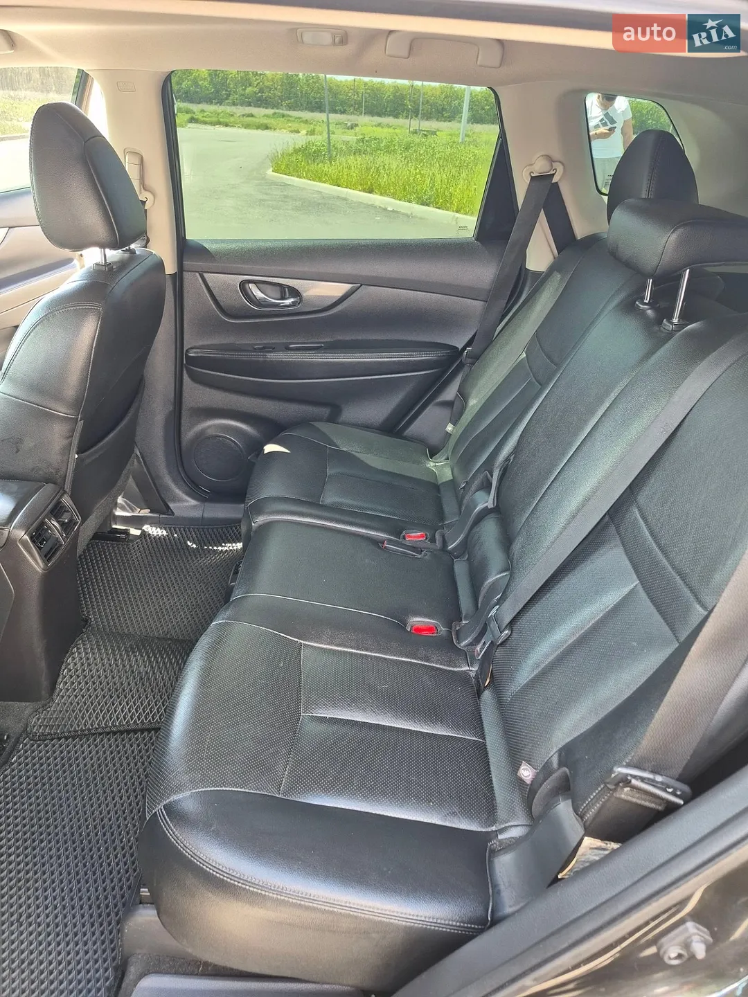 2016 Nissan Rogue - мініатюра 30