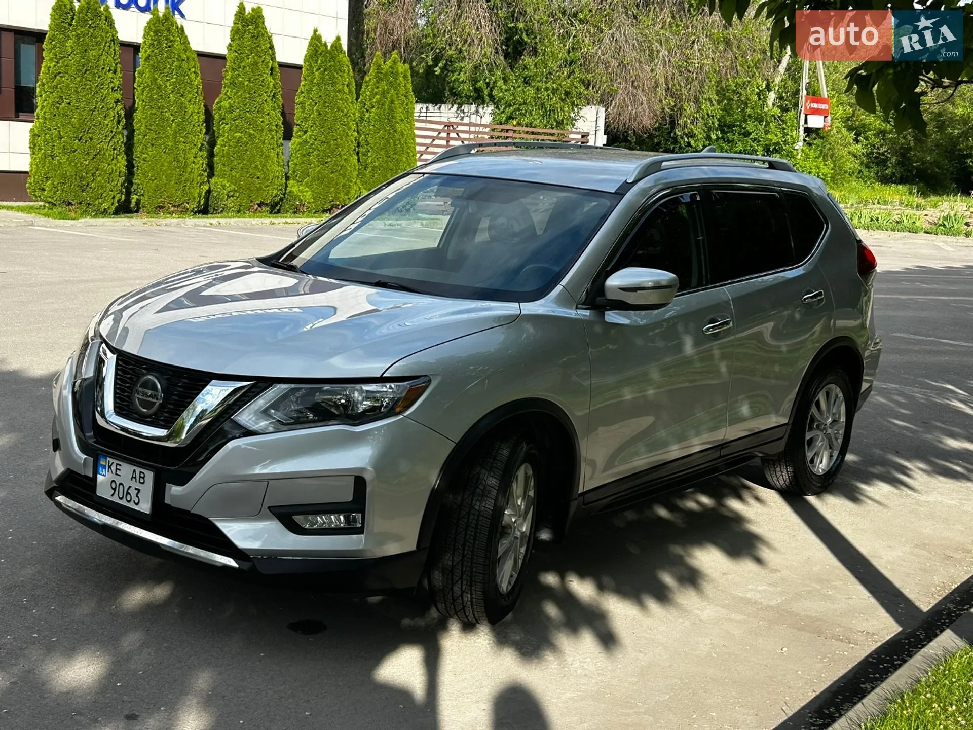 2018 Nissan Rogue - мініатюра 2