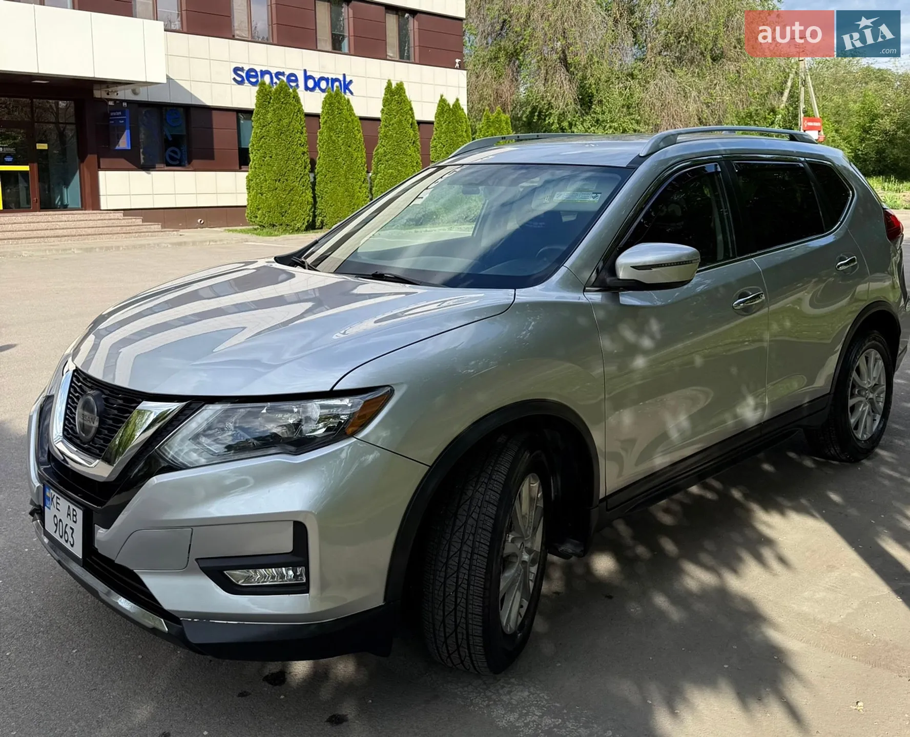 2018 Nissan Rogue - мініатюра 11