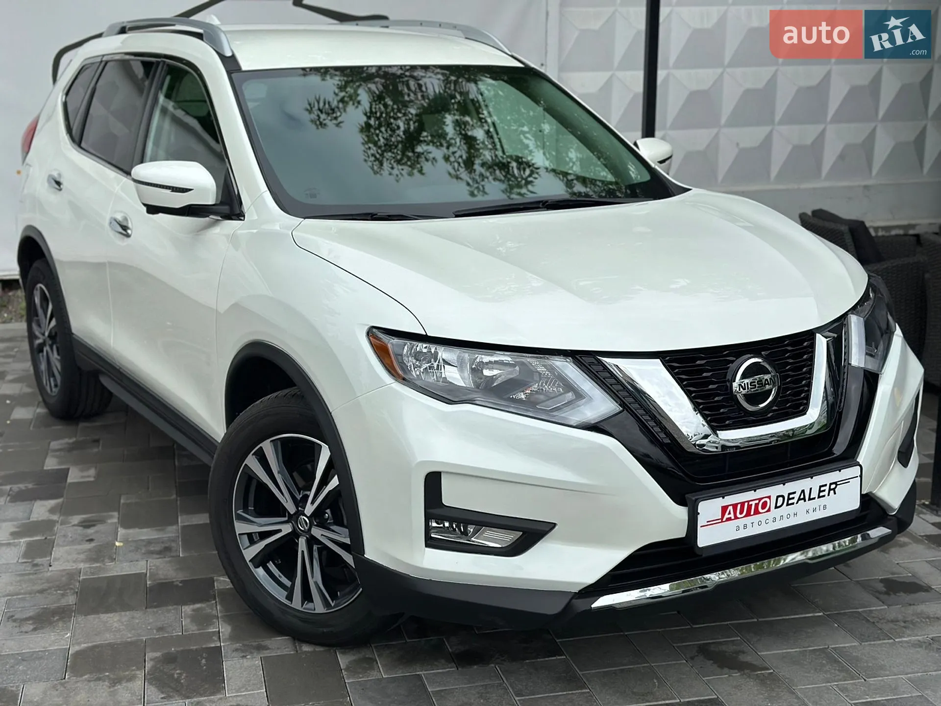 2020 Nissan Rogue - фото 1