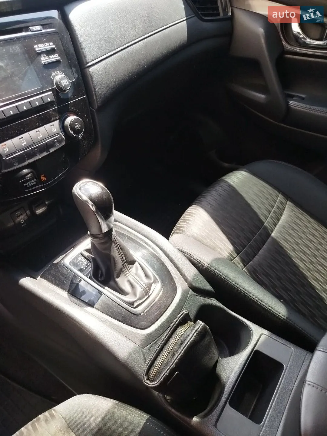 2017 Nissan Rogue - мініатюра 6
