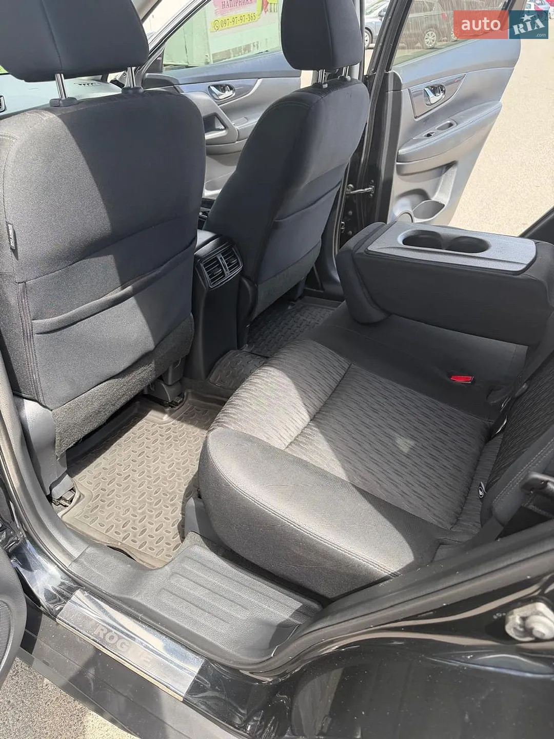 2018 Nissan Rogue - мініатюра 4