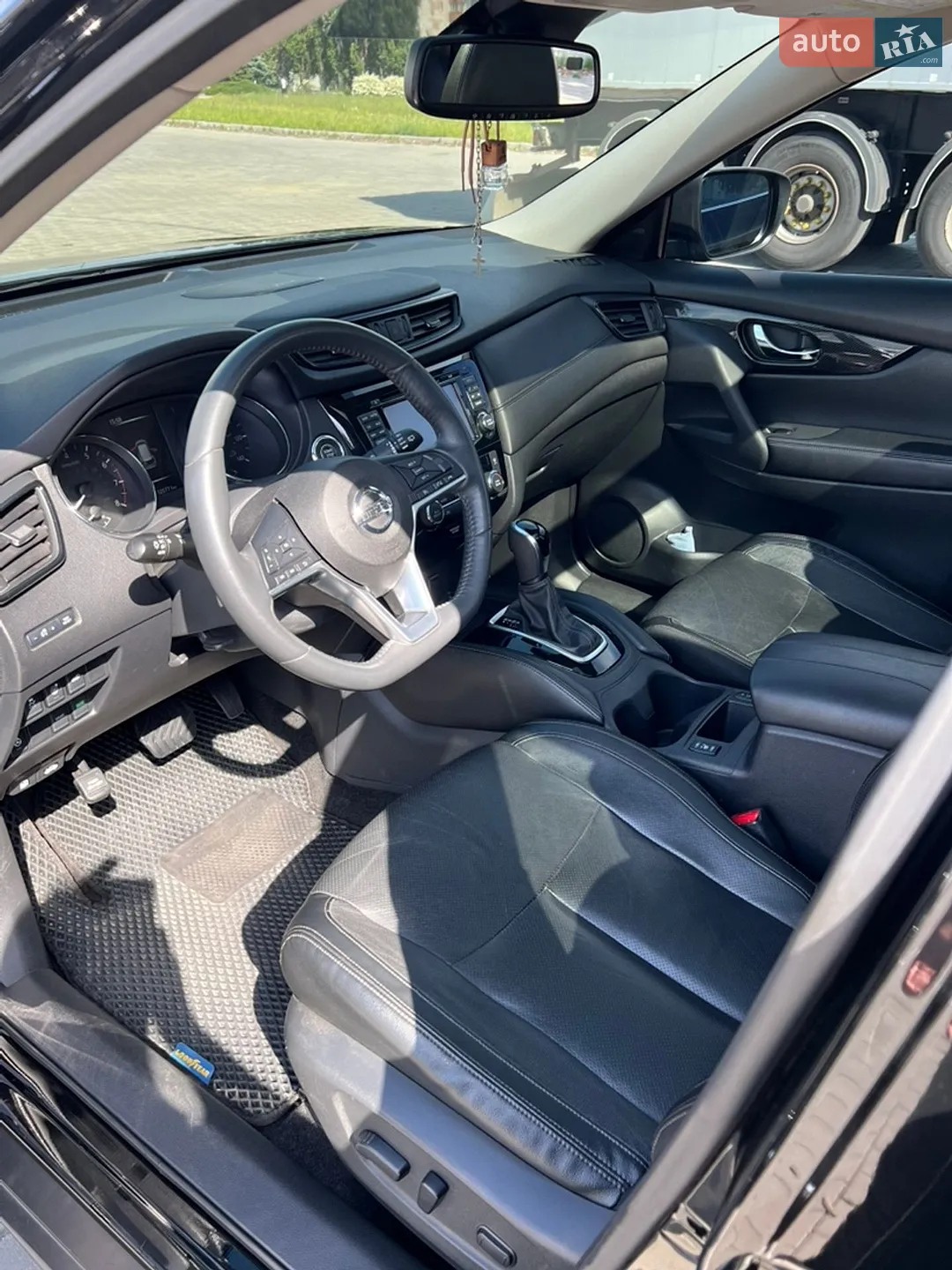 2017 Nissan Rogue - мініатюра 17