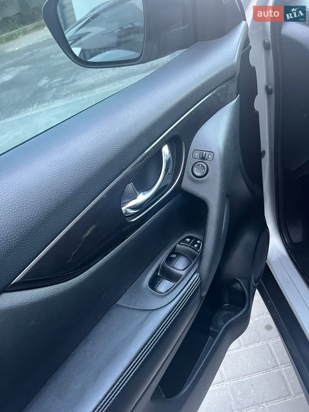 2019 Nissan Rogue - мініатюра 17