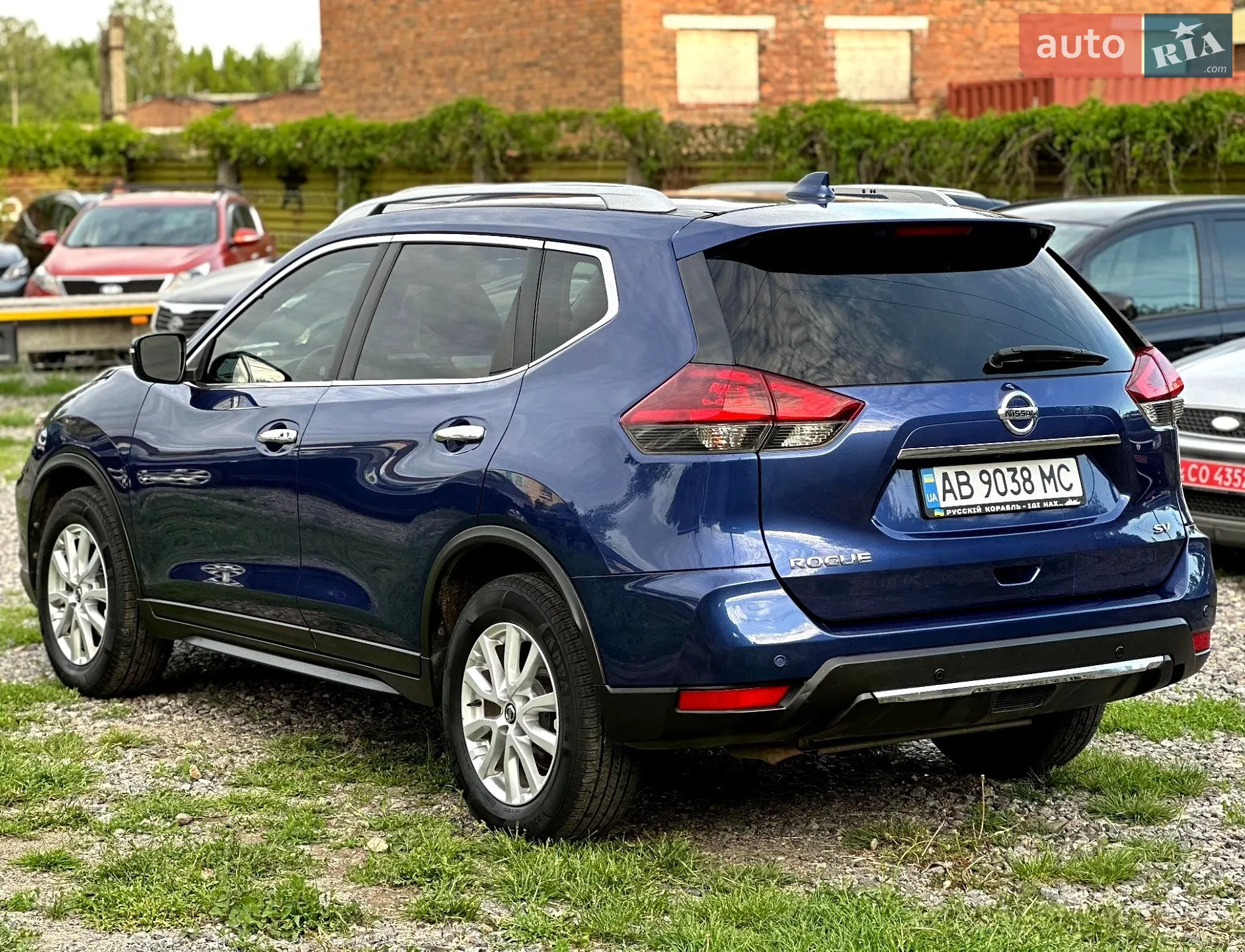 2018 Nissan Rogue - мініатюра 3